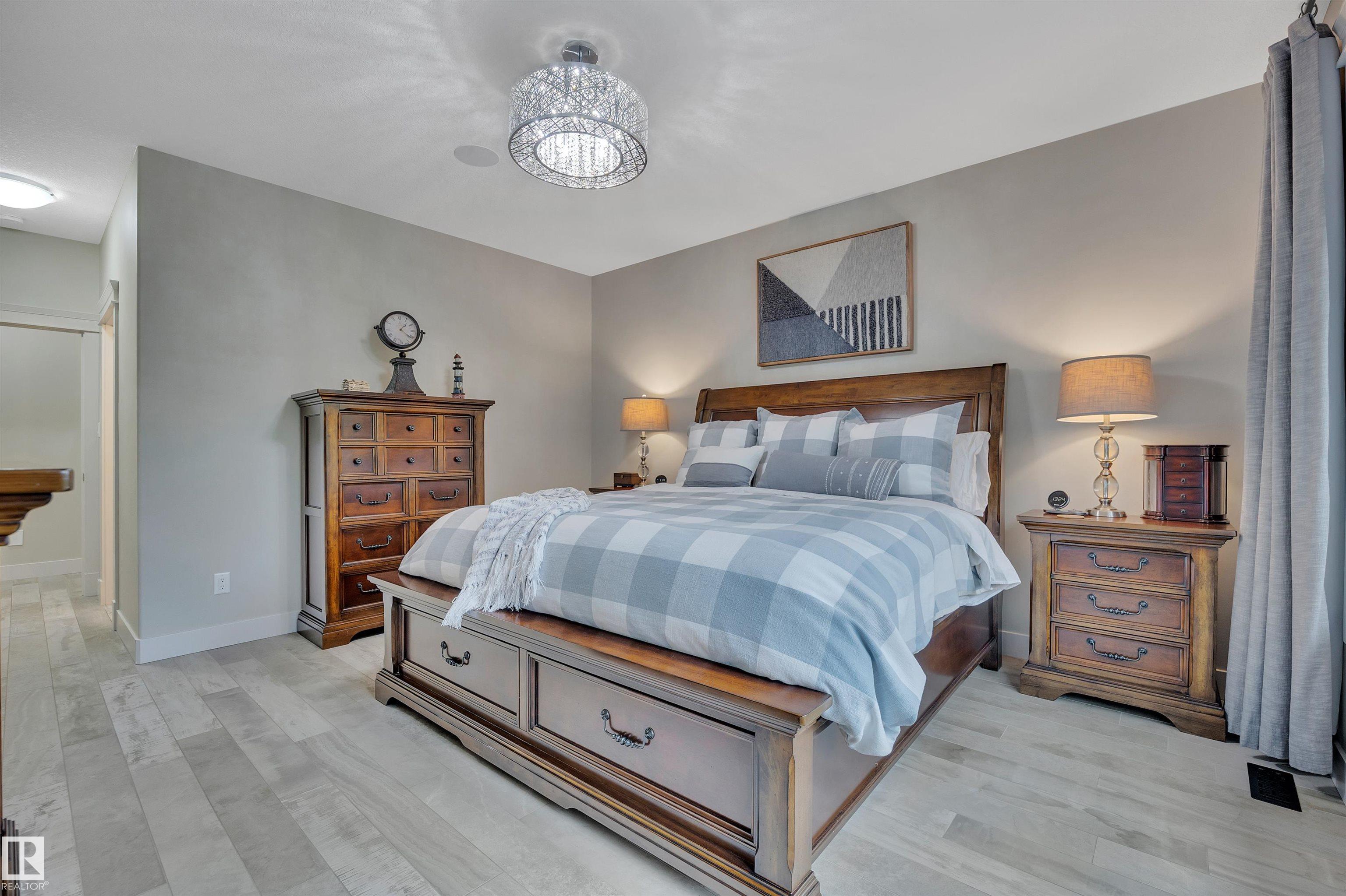 Photo 33 at 17 Dillworth Crescent, Deer Park, Spruce Grove