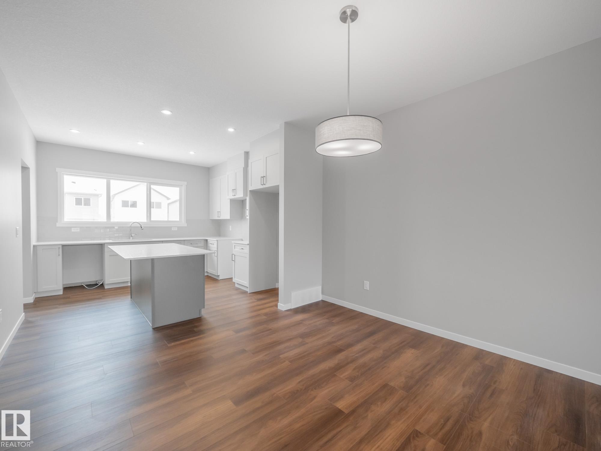 Photo 11 at 1090 Mcleod Avenue, Easton, Spruce Grove