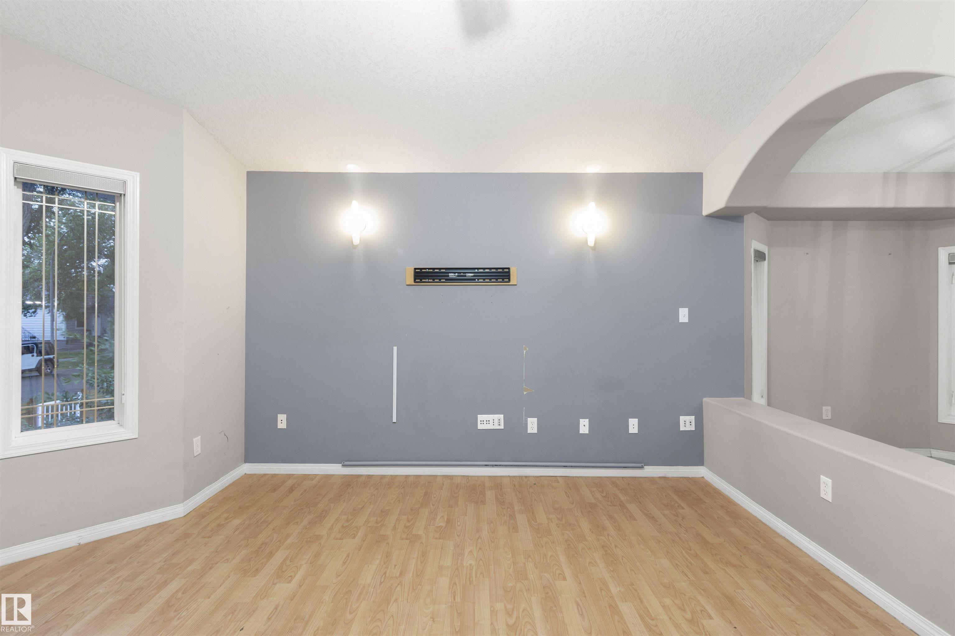Photo 6 at 11517 83 Street NW, Parkdale, Edmonton