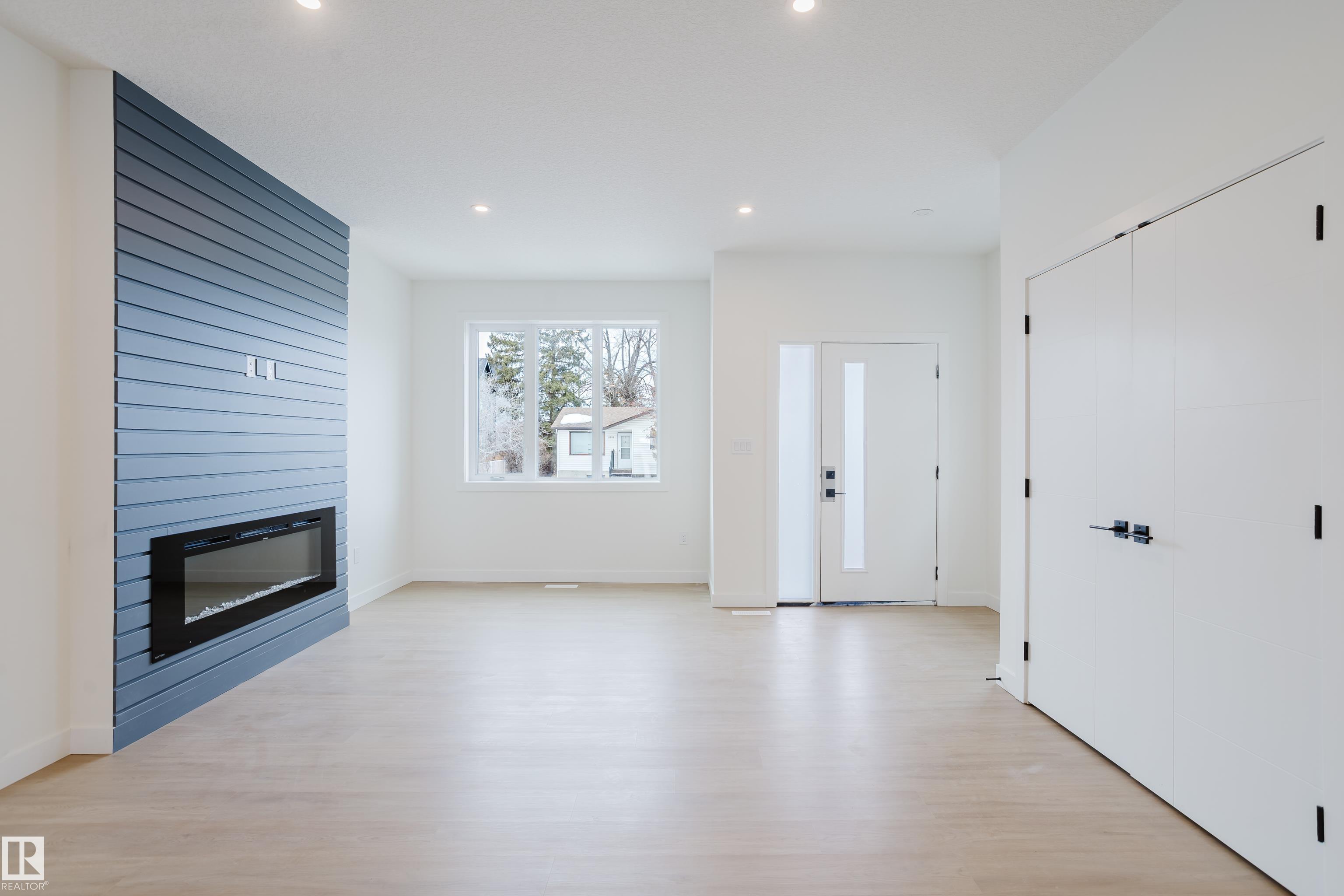 Photo 12 at 9709 157 Street NW, Glenwood, Edmonton