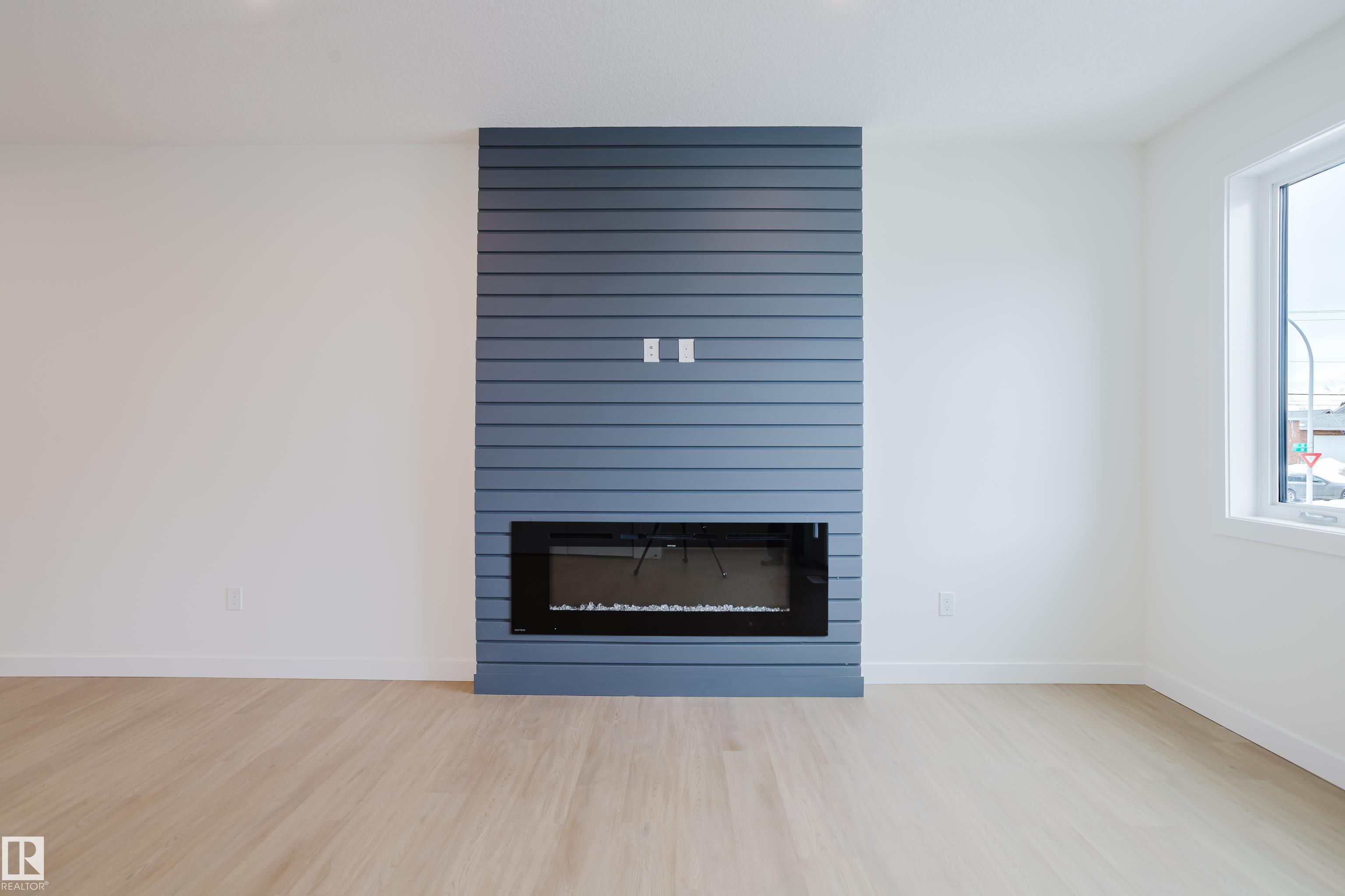 Photo 6 at 9709 157 Street NW, Glenwood, Edmonton