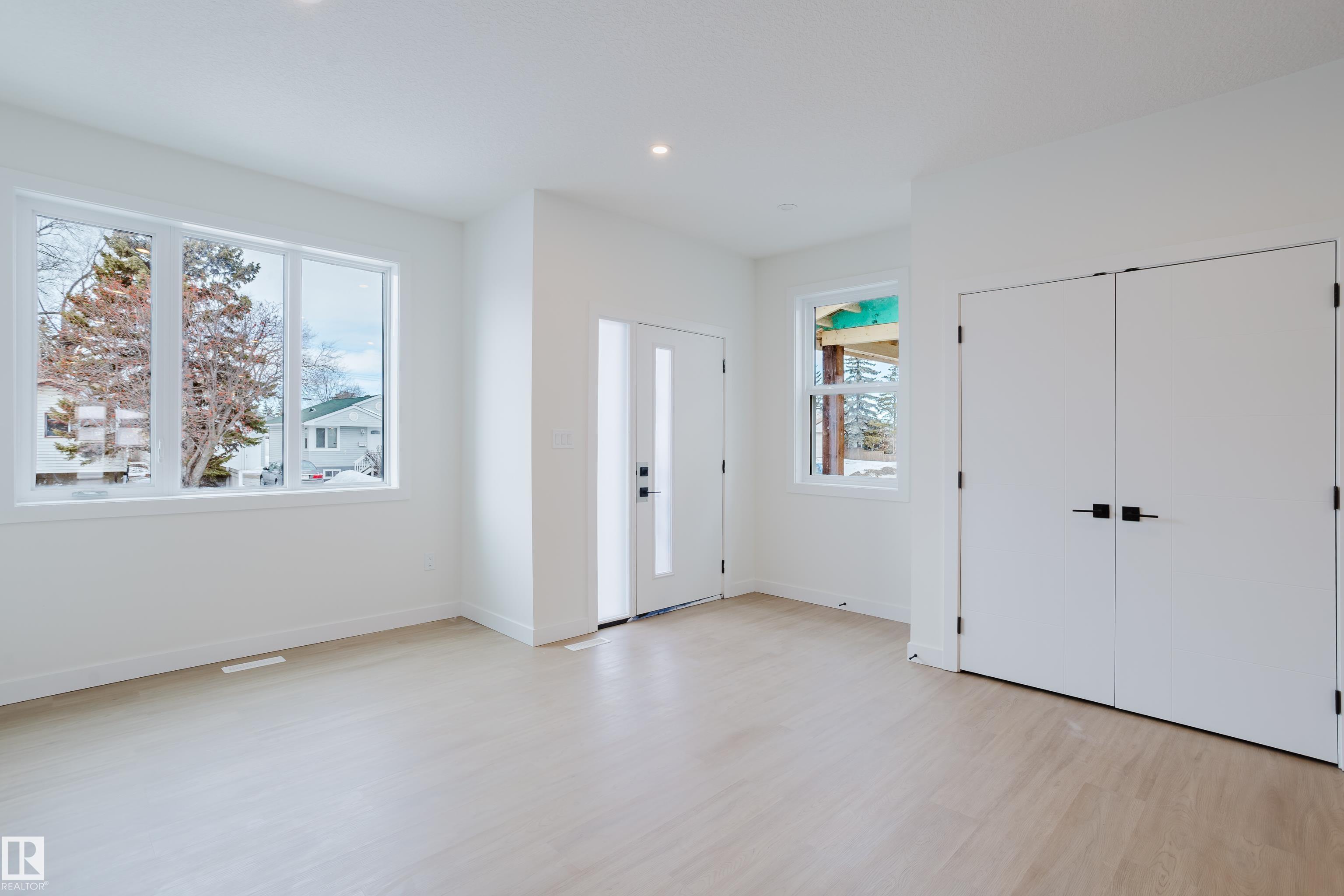 Photo 7 at 9709 157 Street NW, Glenwood, Edmonton