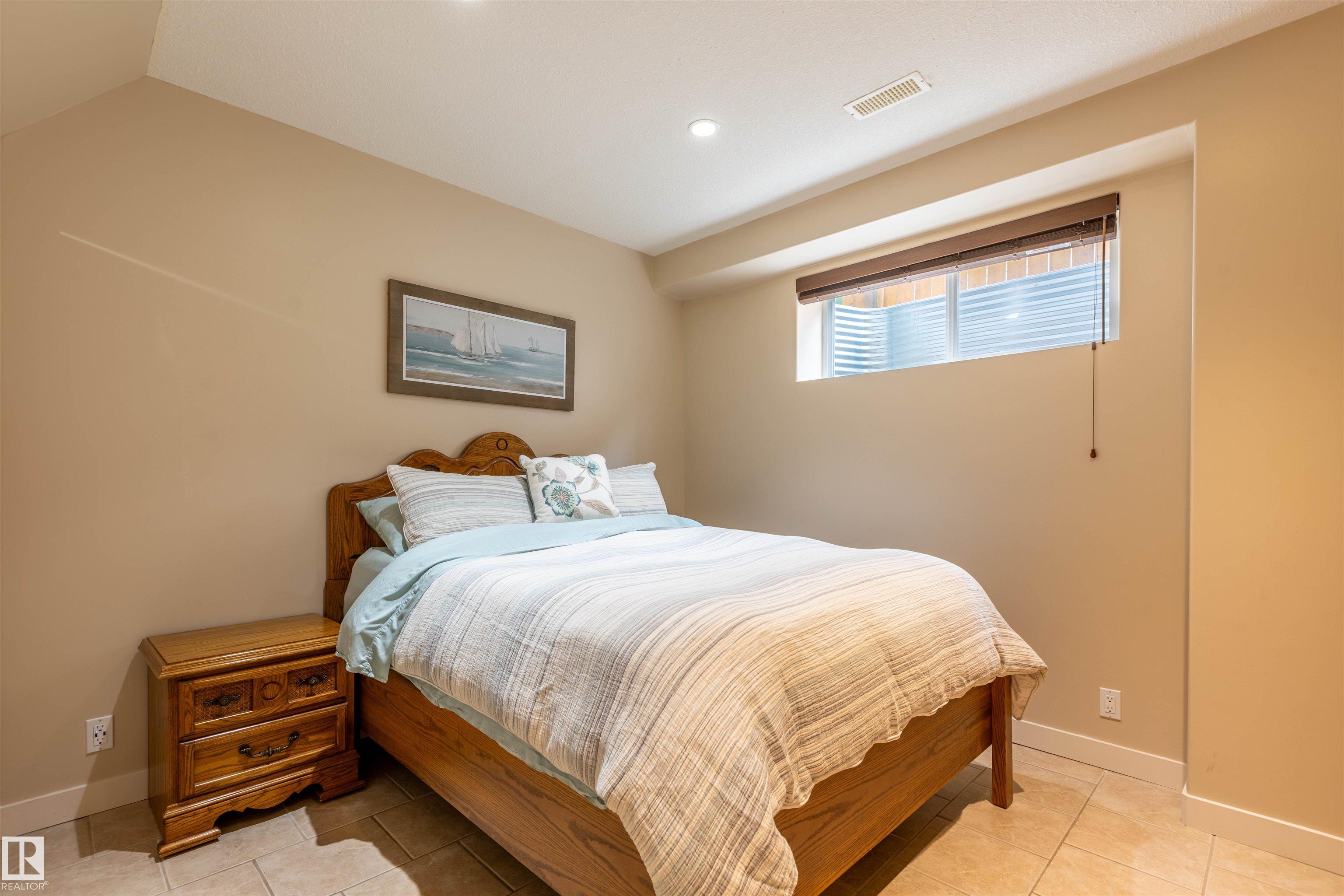 Photo 46 at 10415 97 Street, Morinville