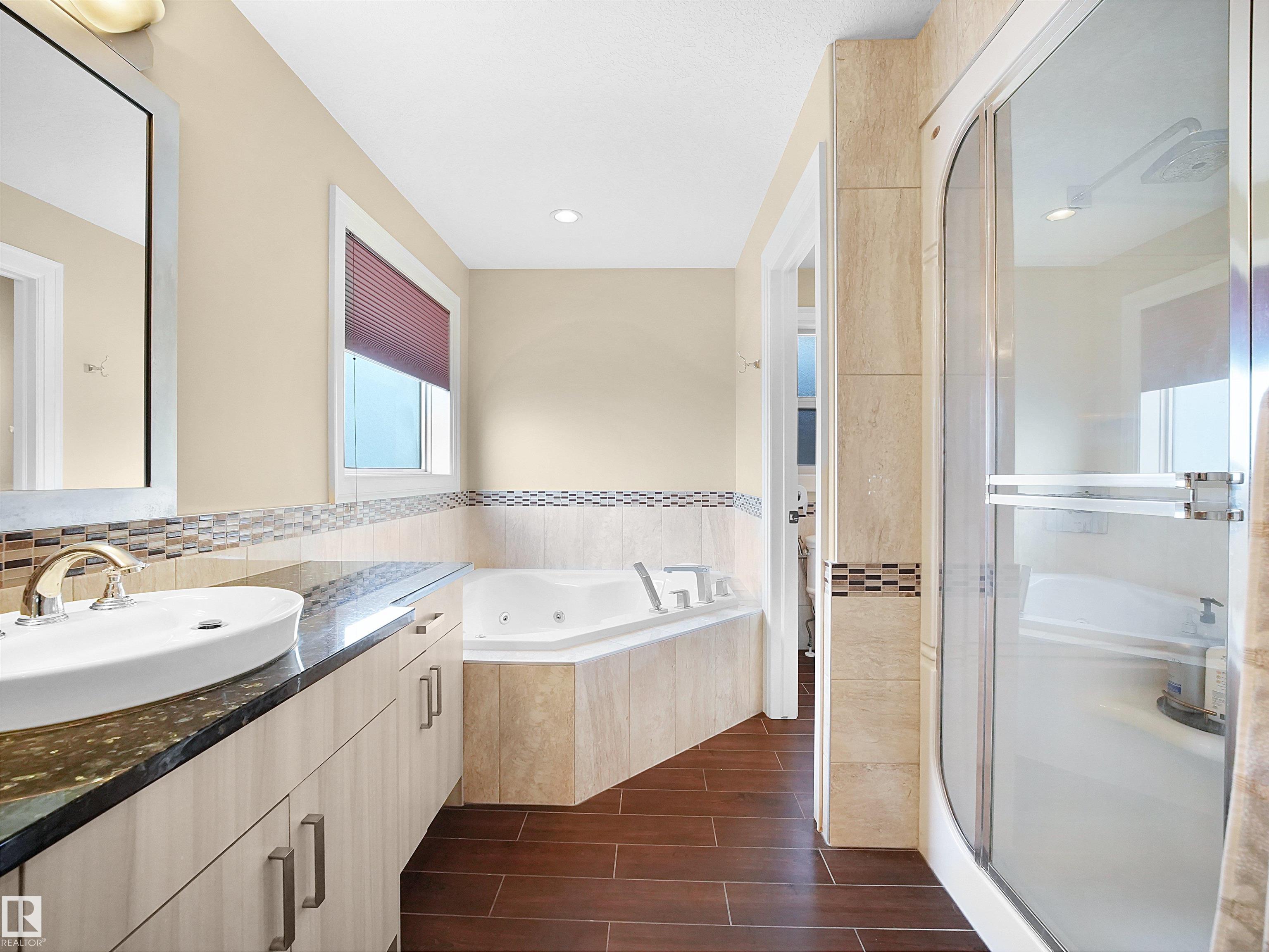 Photo 24 at 2019 Cameron Ravine Way NW, Cameron Heights, Edmonton