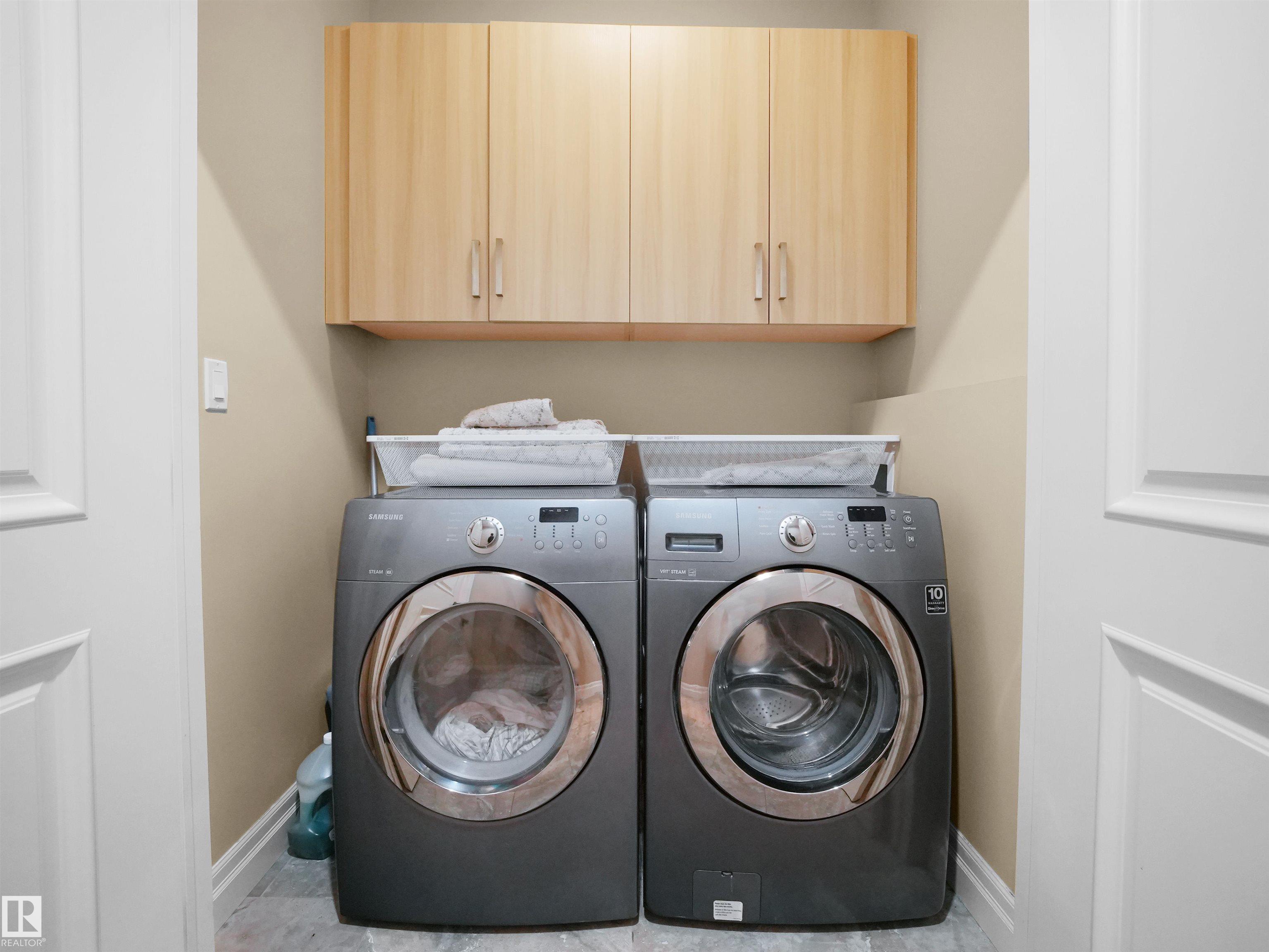 Photo 8 at 2019 Cameron Ravine Way NW, Cameron Heights, Edmonton