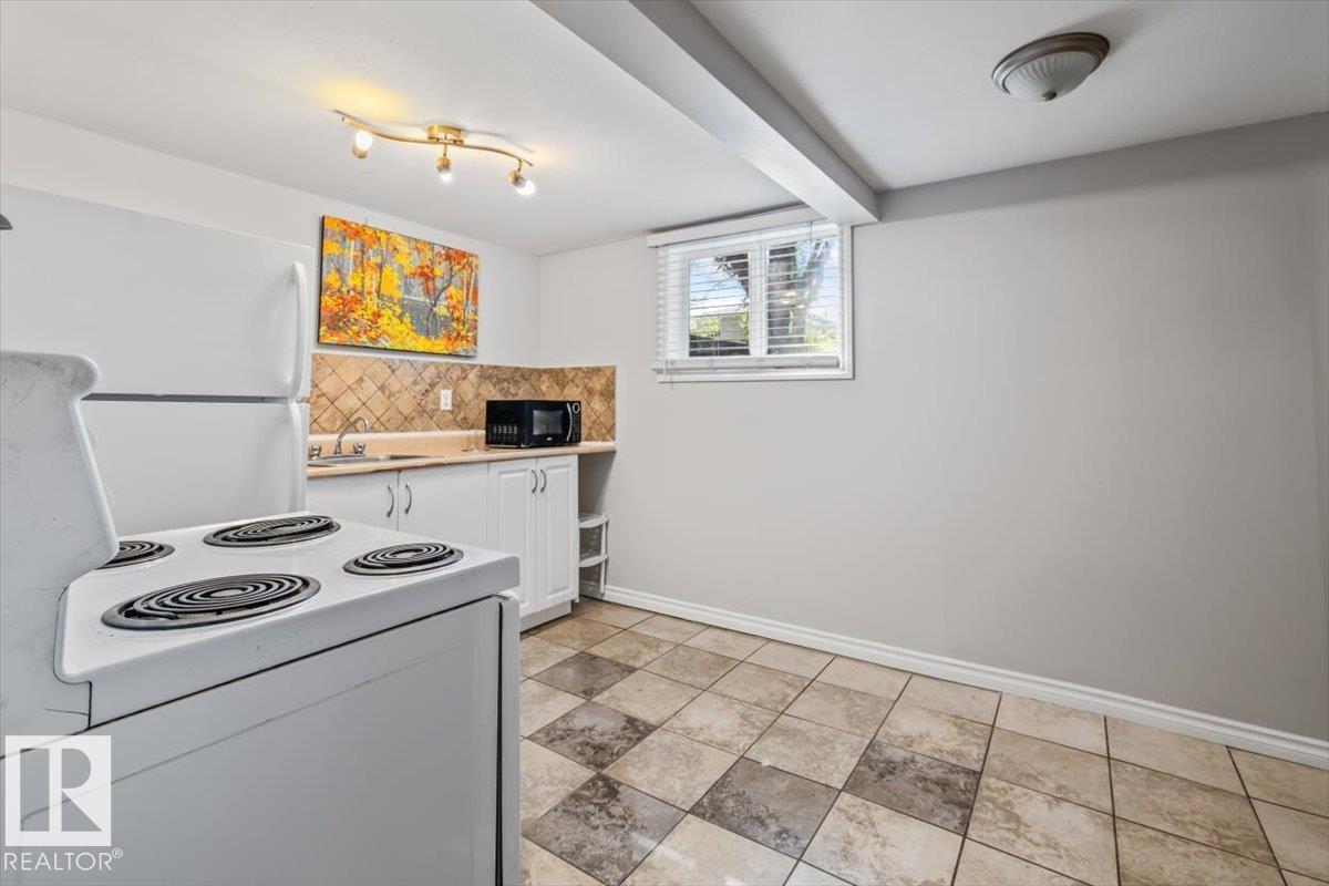 Photo 21 at 11241 84 Street NW, Parkdale, Edmonton