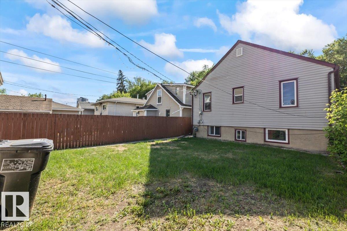 Photo 31 at 11241 84 Street NW, Parkdale, Edmonton