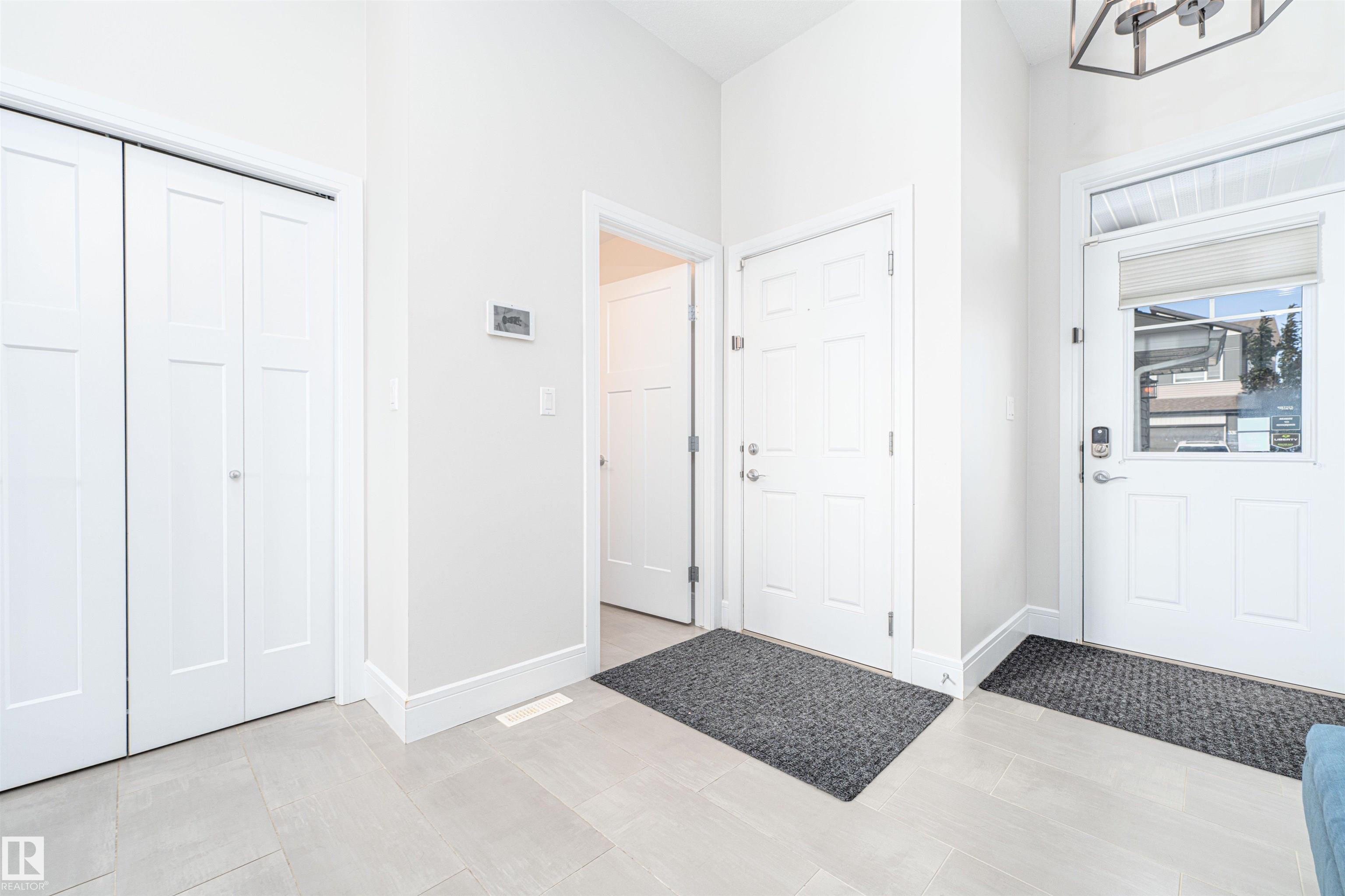 Photo 10 at 3318 Parker Loop SW, Paisley, Edmonton