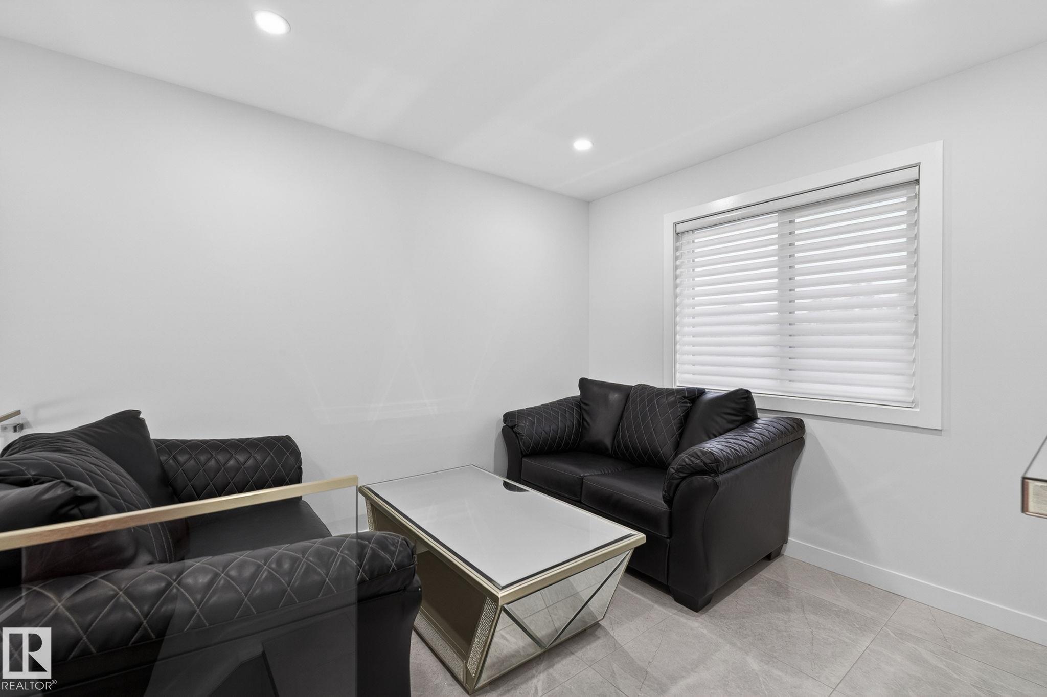 Photo 31 at 7304 164 Avenue NW, Mayliewan, Edmonton