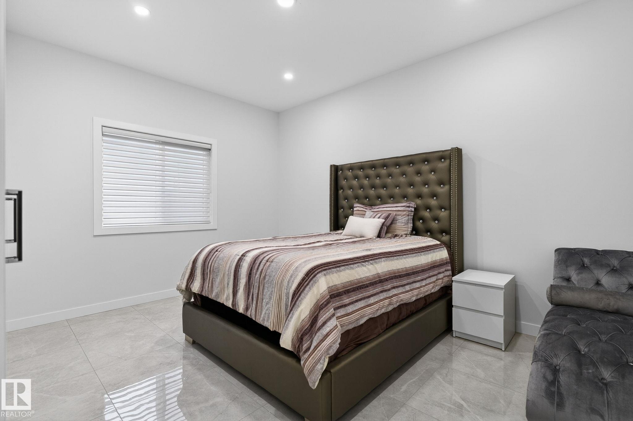 Photo 37 at 7304 164 Avenue NW, Mayliewan, Edmonton