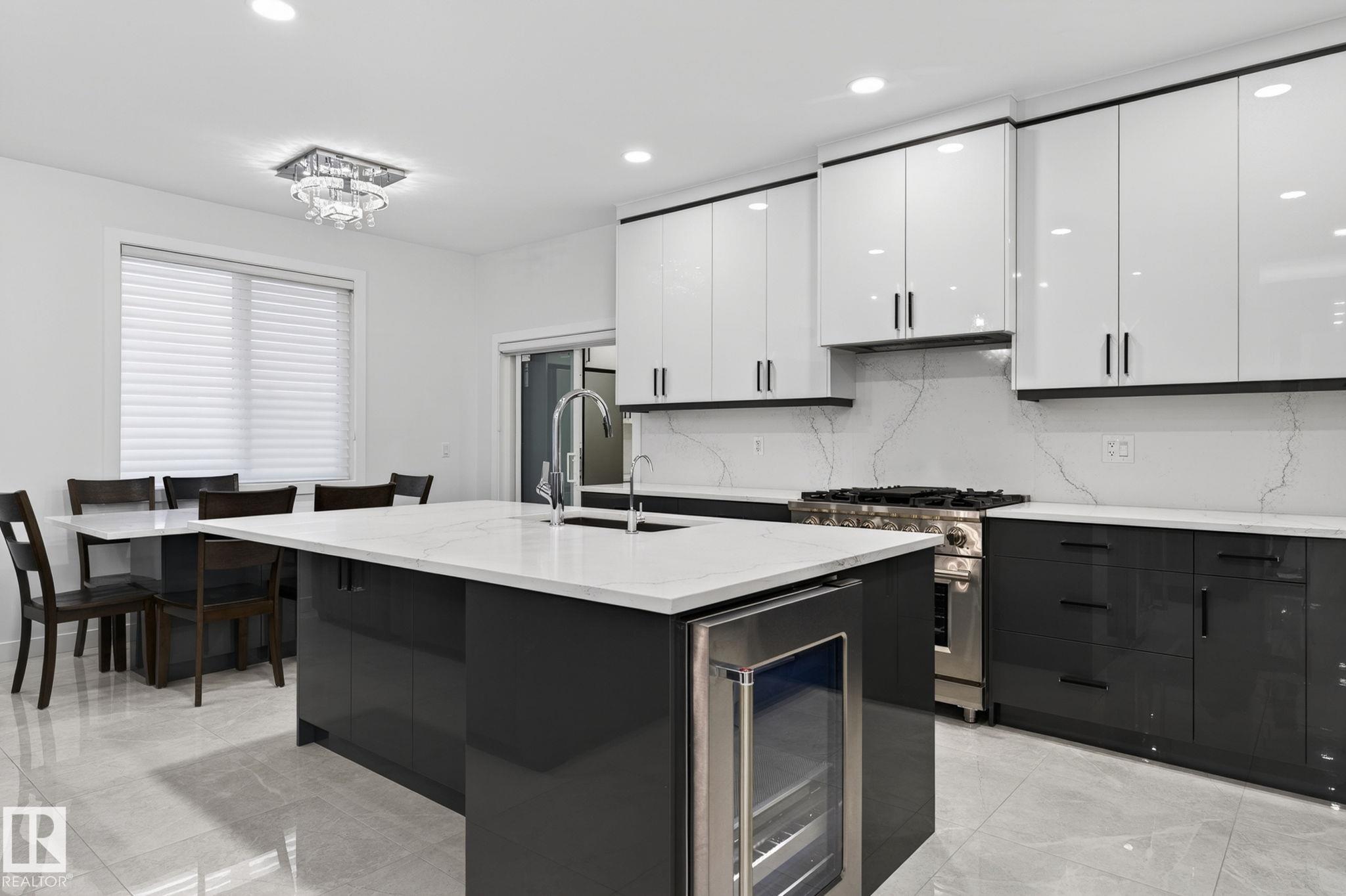 Photo 8 at 7304 164 Avenue NW, Mayliewan, Edmonton