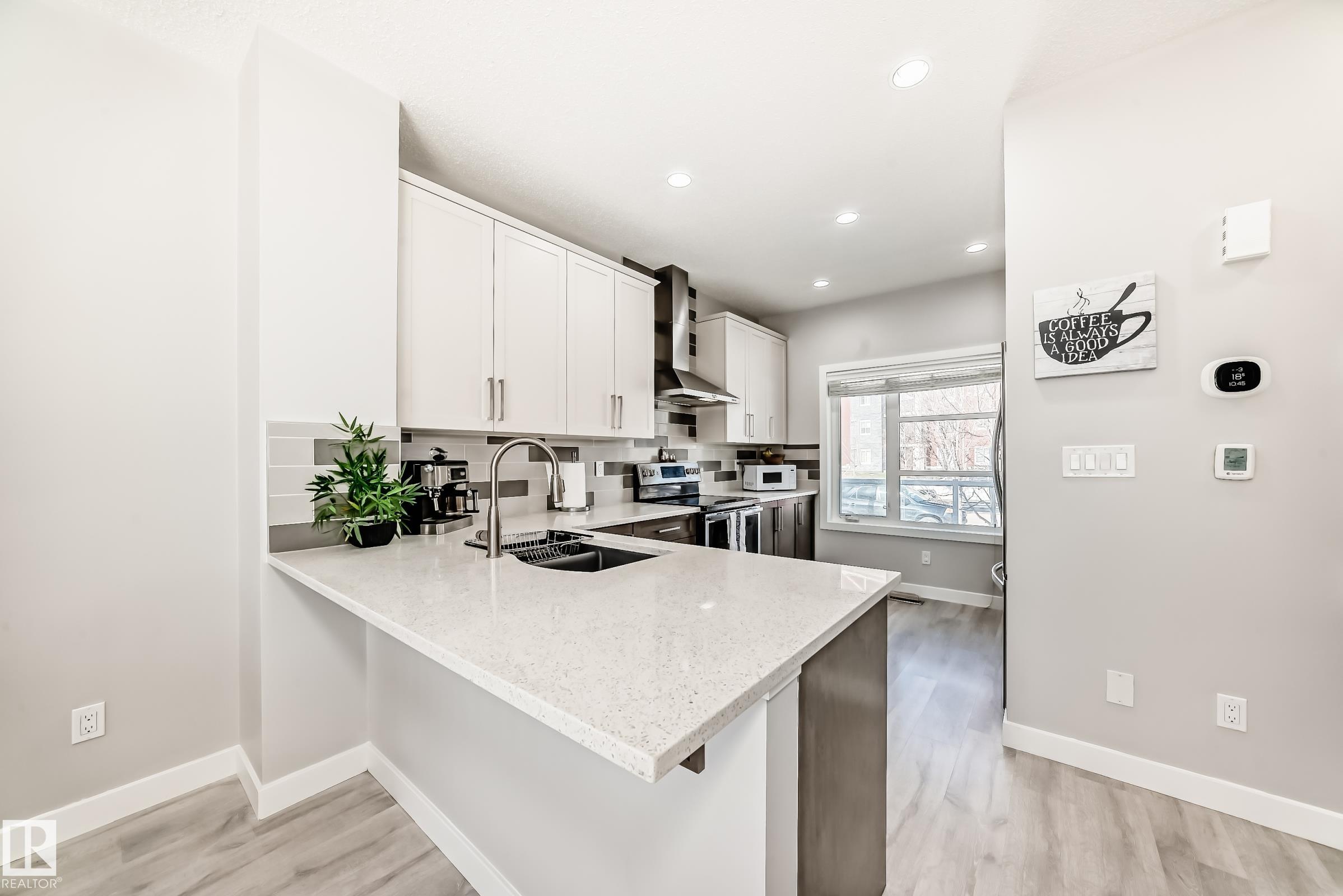 Photo 8 at 18127 77 Street NW, Crystallina Nera West, Edmonton