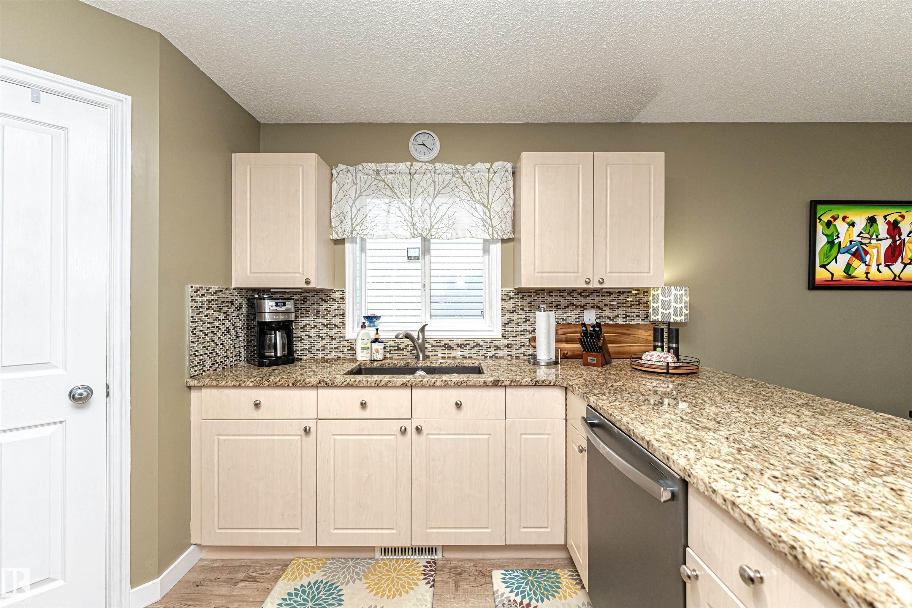 Photo 9 at 184 Lakeland Drive, Lakewood, Spruce Grove