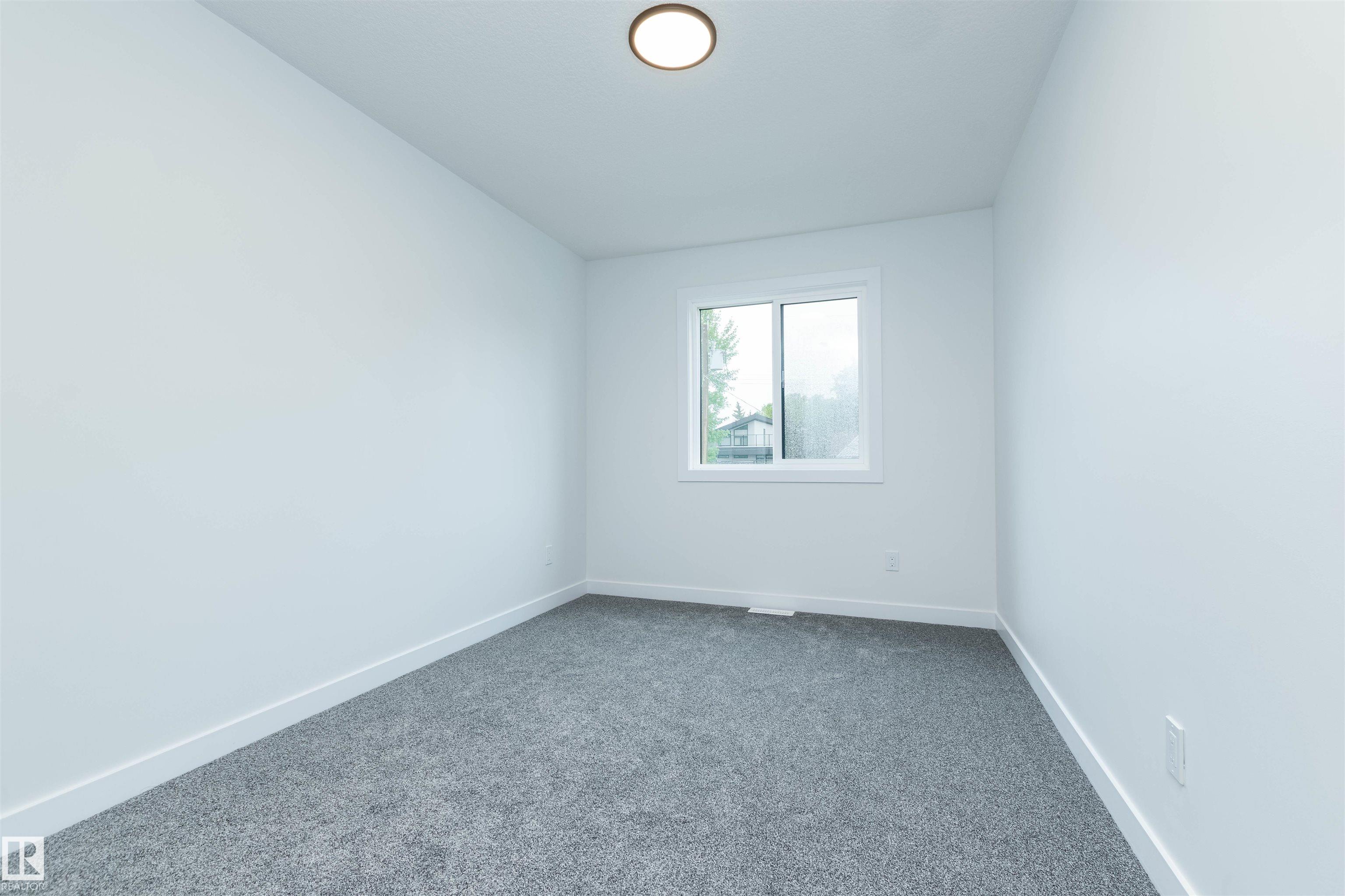 Photo 21 at 10946 62 Avenue NW, Parkallen, Edmonton