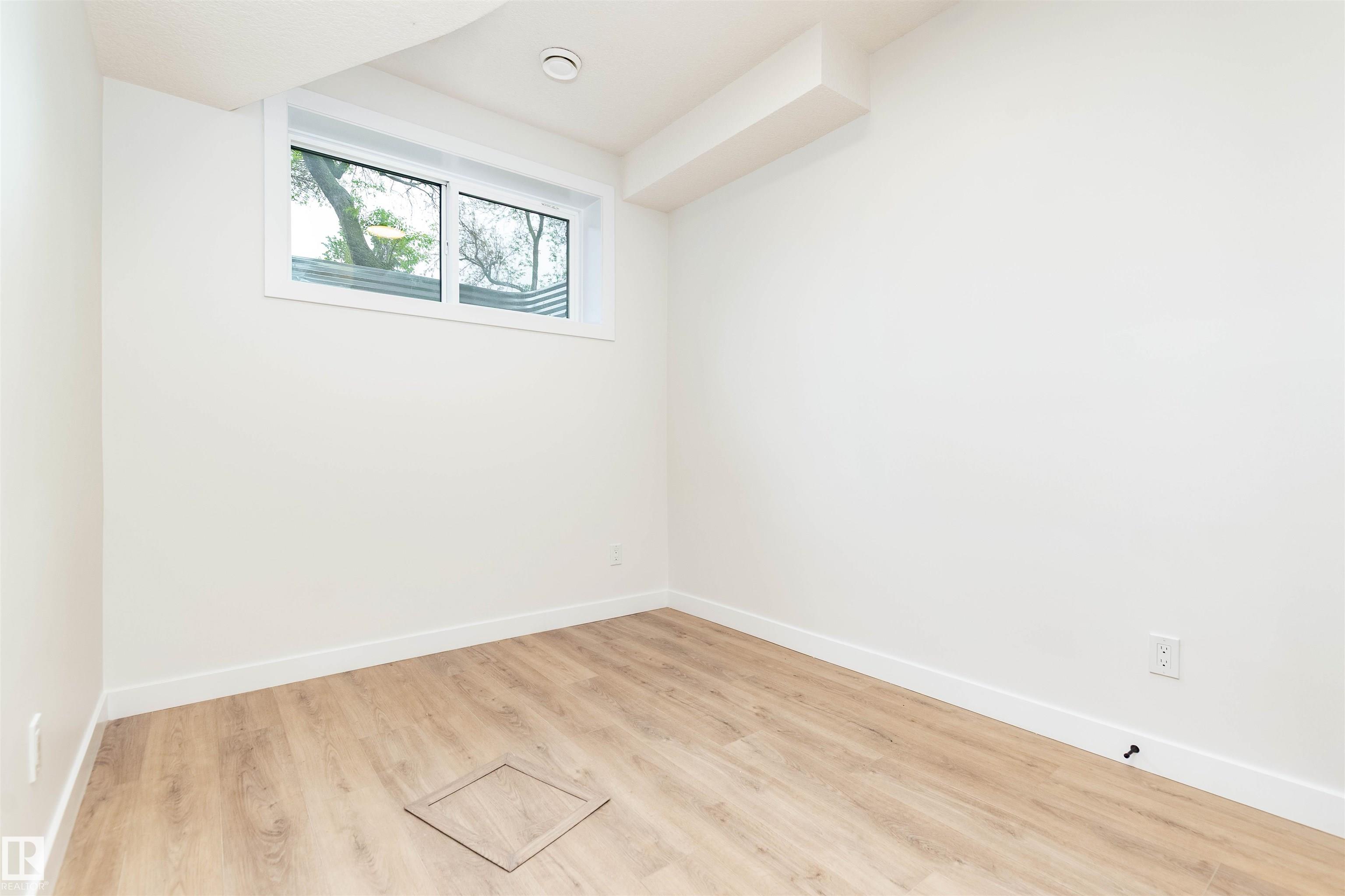 Photo 33 at 10946 62 Avenue NW, Parkallen, Edmonton