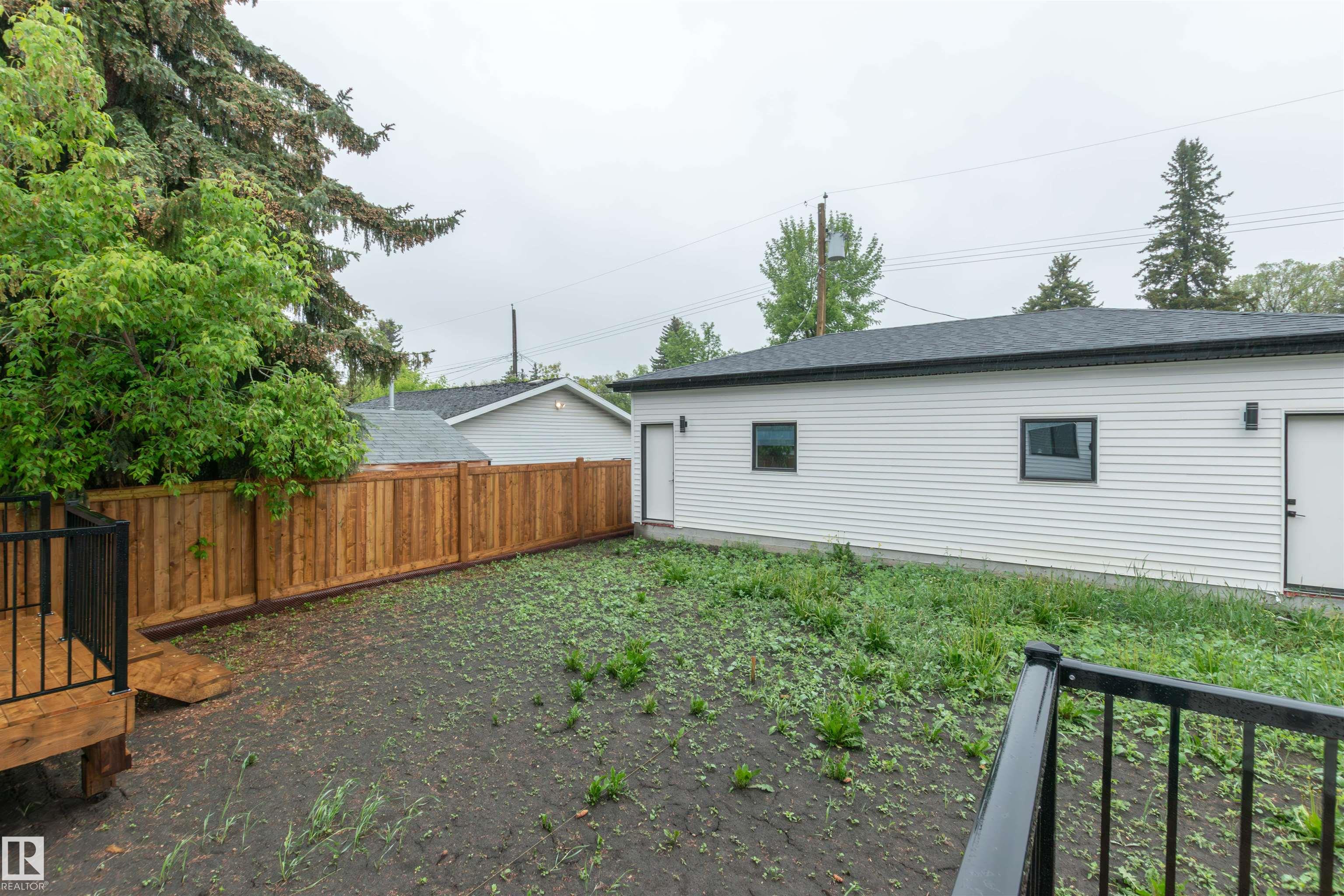 Photo 37 at 10946 62 Avenue NW, Parkallen, Edmonton