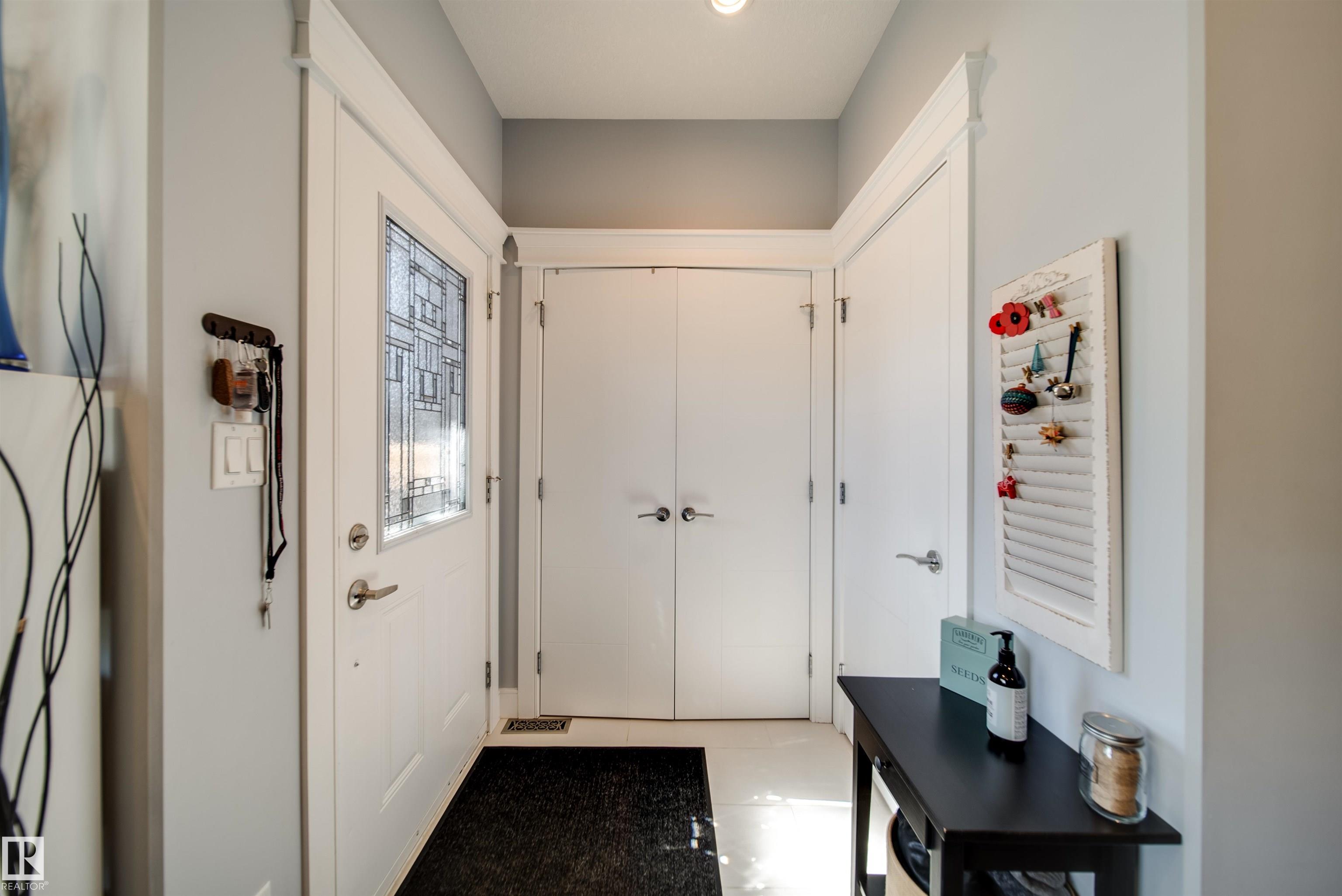 Photo 13 at 12428 113 Avenue NW, Inglewood, Edmonton