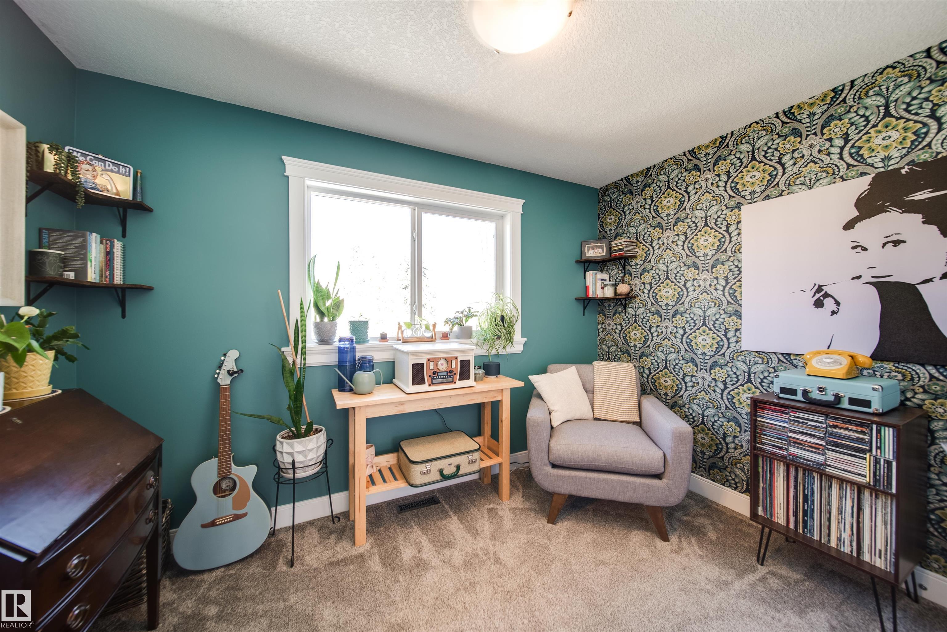 Photo 15 at 12428 113 Avenue NW, Inglewood, Edmonton