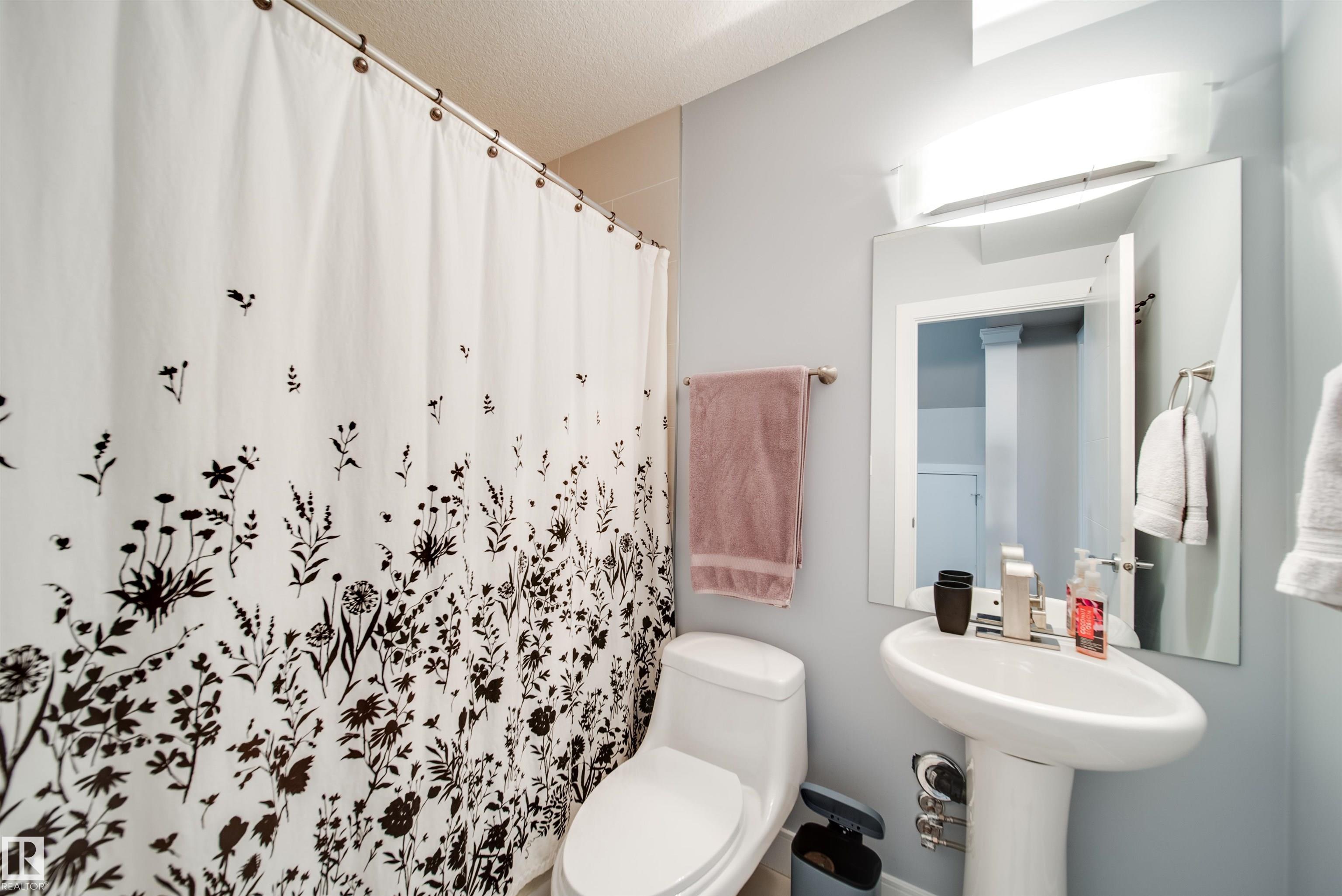 Photo 29 at 12428 113 Avenue NW, Inglewood, Edmonton