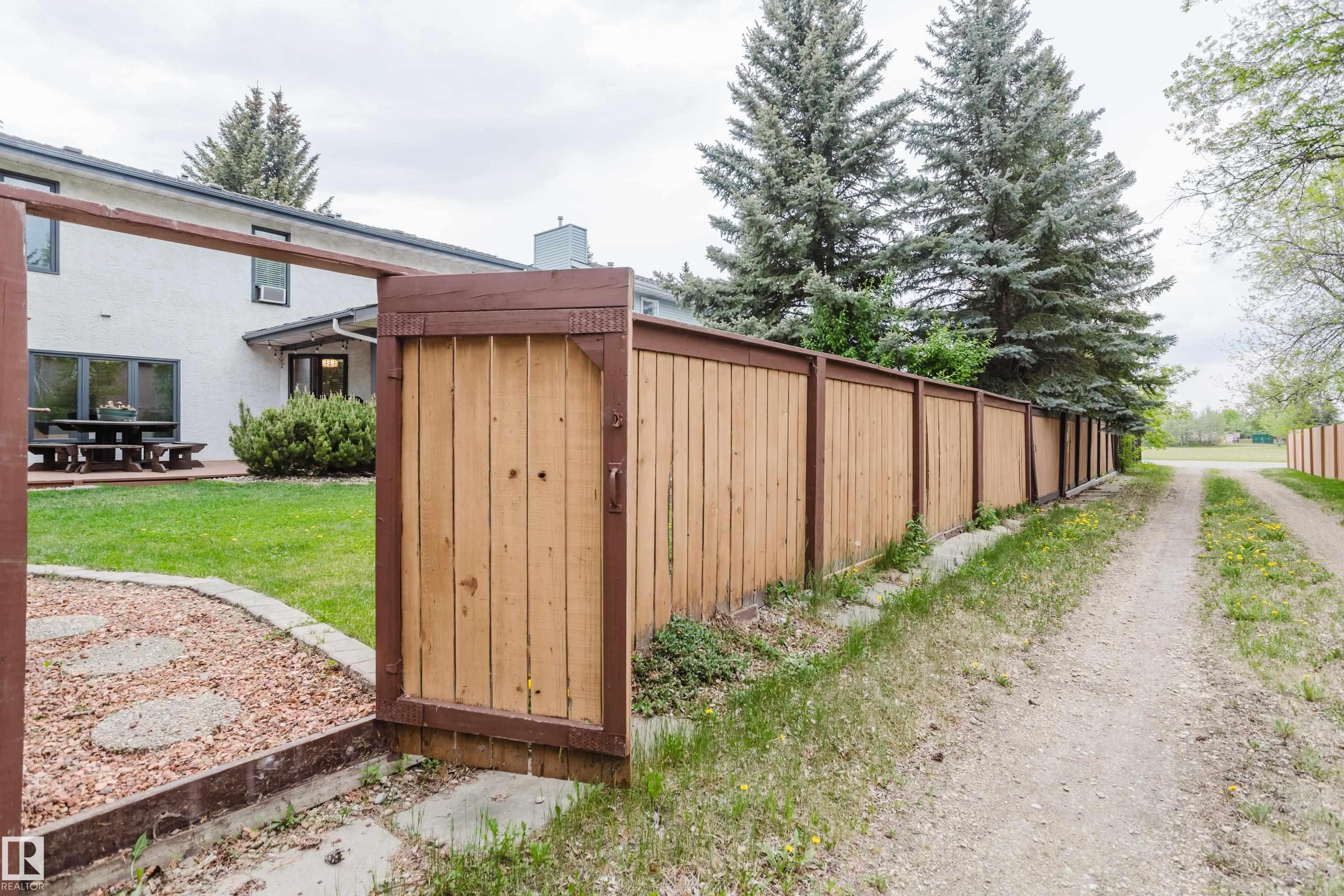 Photo 32 at 613 Henderson Street NW, Henderson Estates, Edmonton