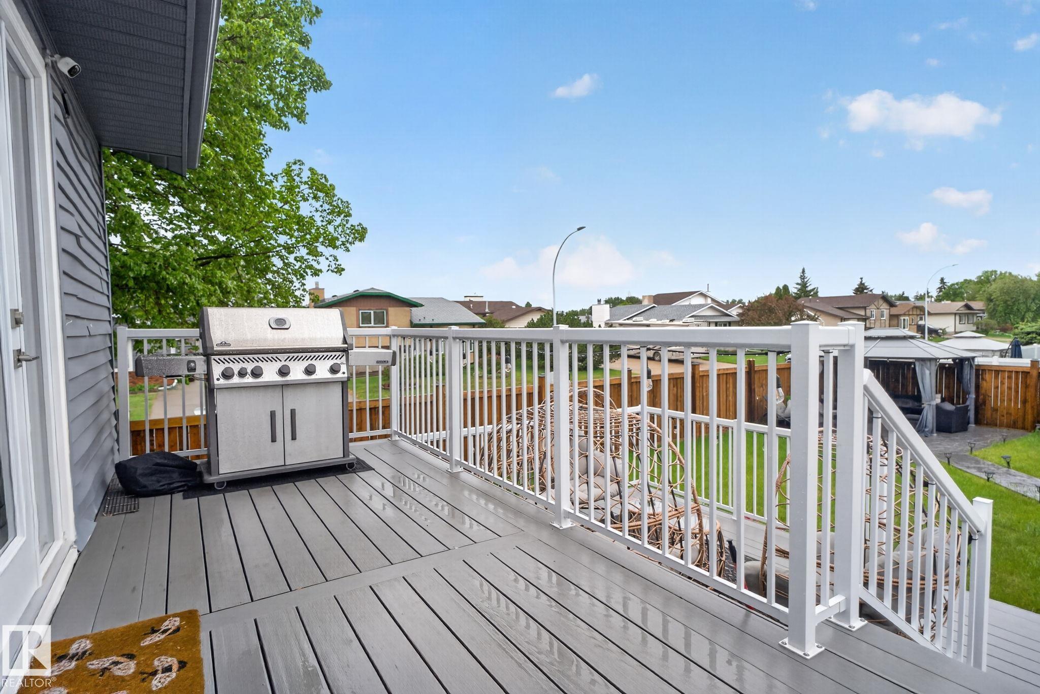 Photo 28 at 17404 95 Street NW, Lago Lindo, Edmonton