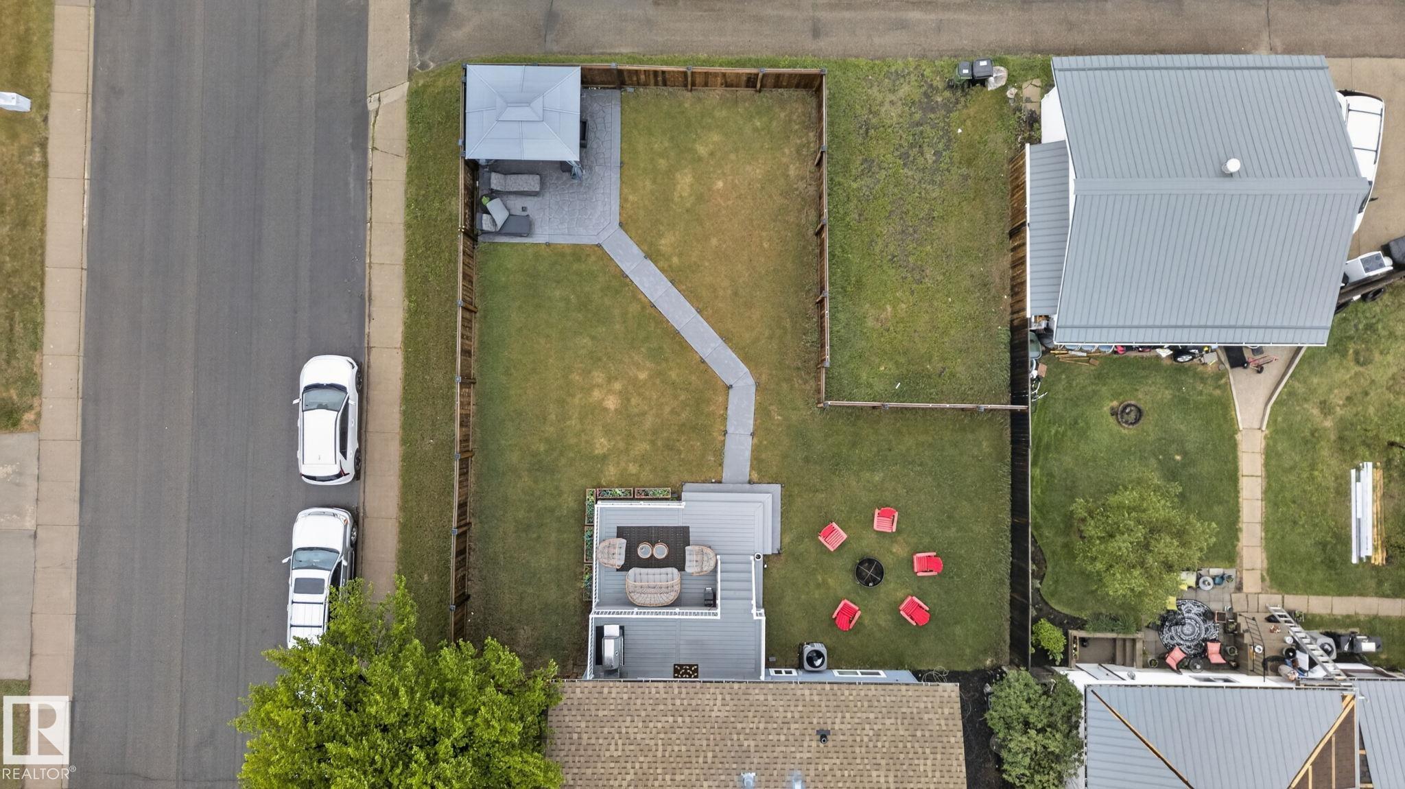 Photo 37 at 17404 95 Street NW, Lago Lindo, Edmonton