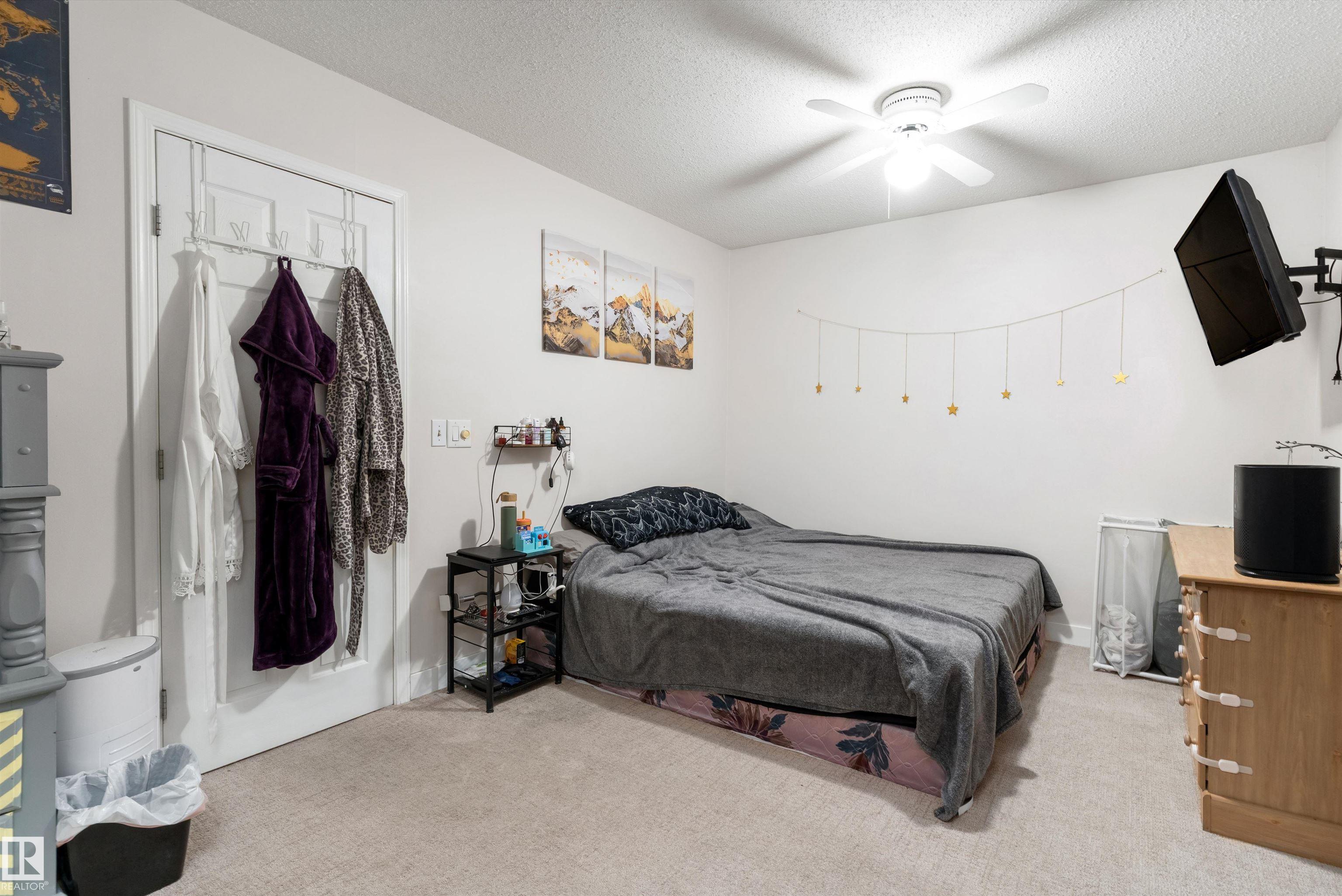 Photo 16 at 18045 96 Avenue NW, La Perle, Edmonton