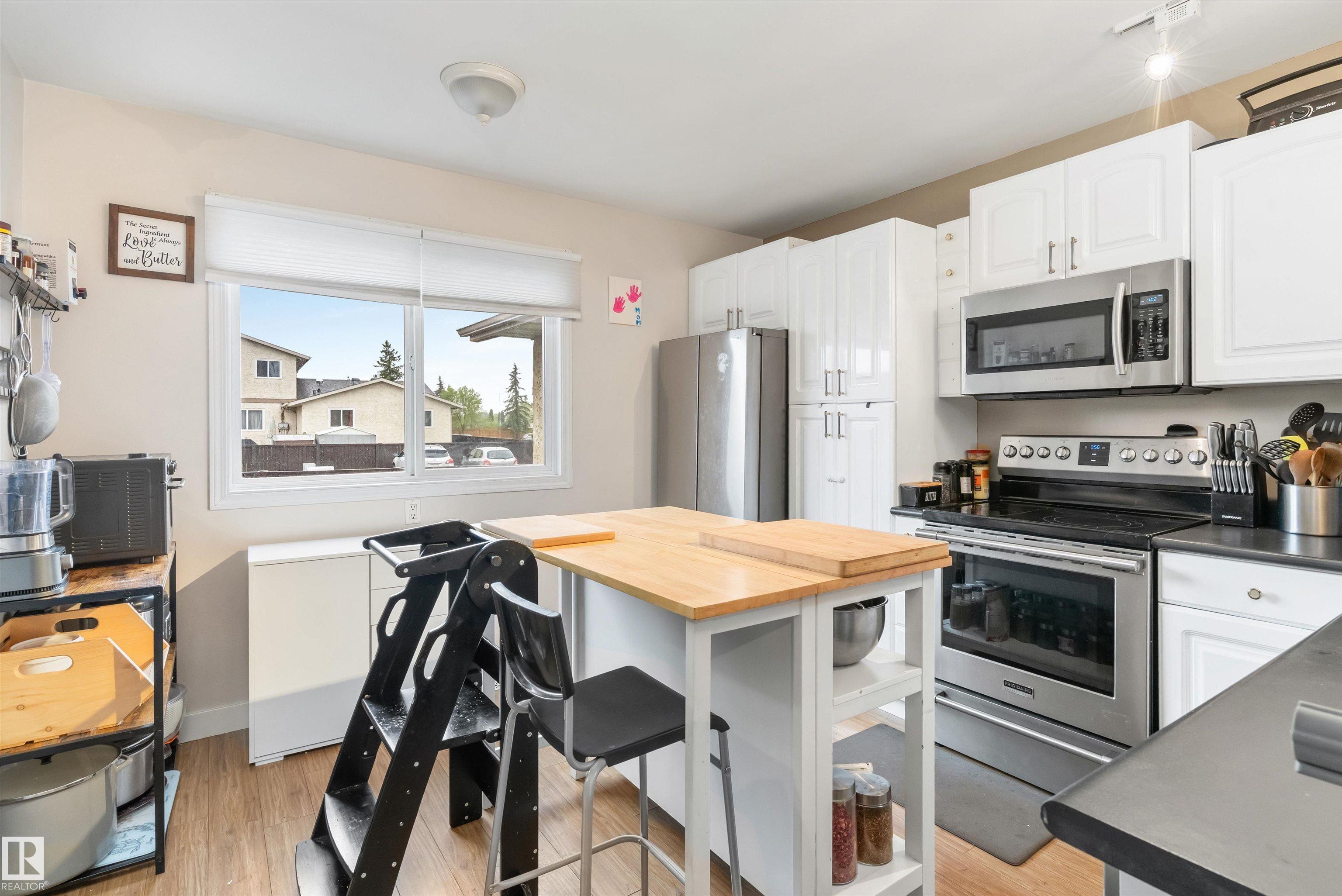 18045 96 Avenue NW, La Perle, Edmonton