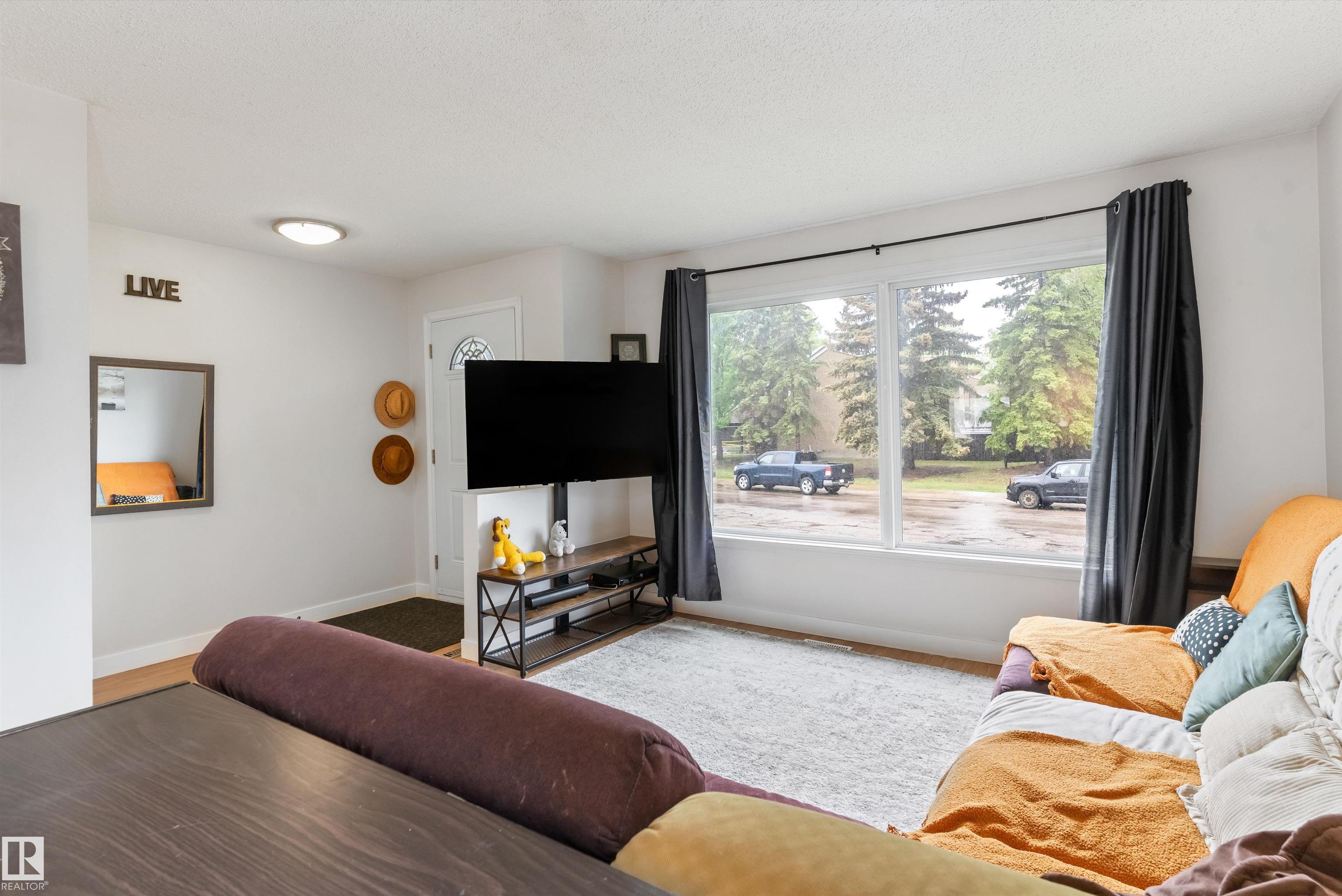 Photo 10 at 18045 96 Avenue NW, La Perle, Edmonton