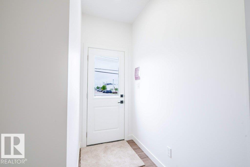 Photo 18 at 5211 104a Street S NW, Pleasantview, Edmonton