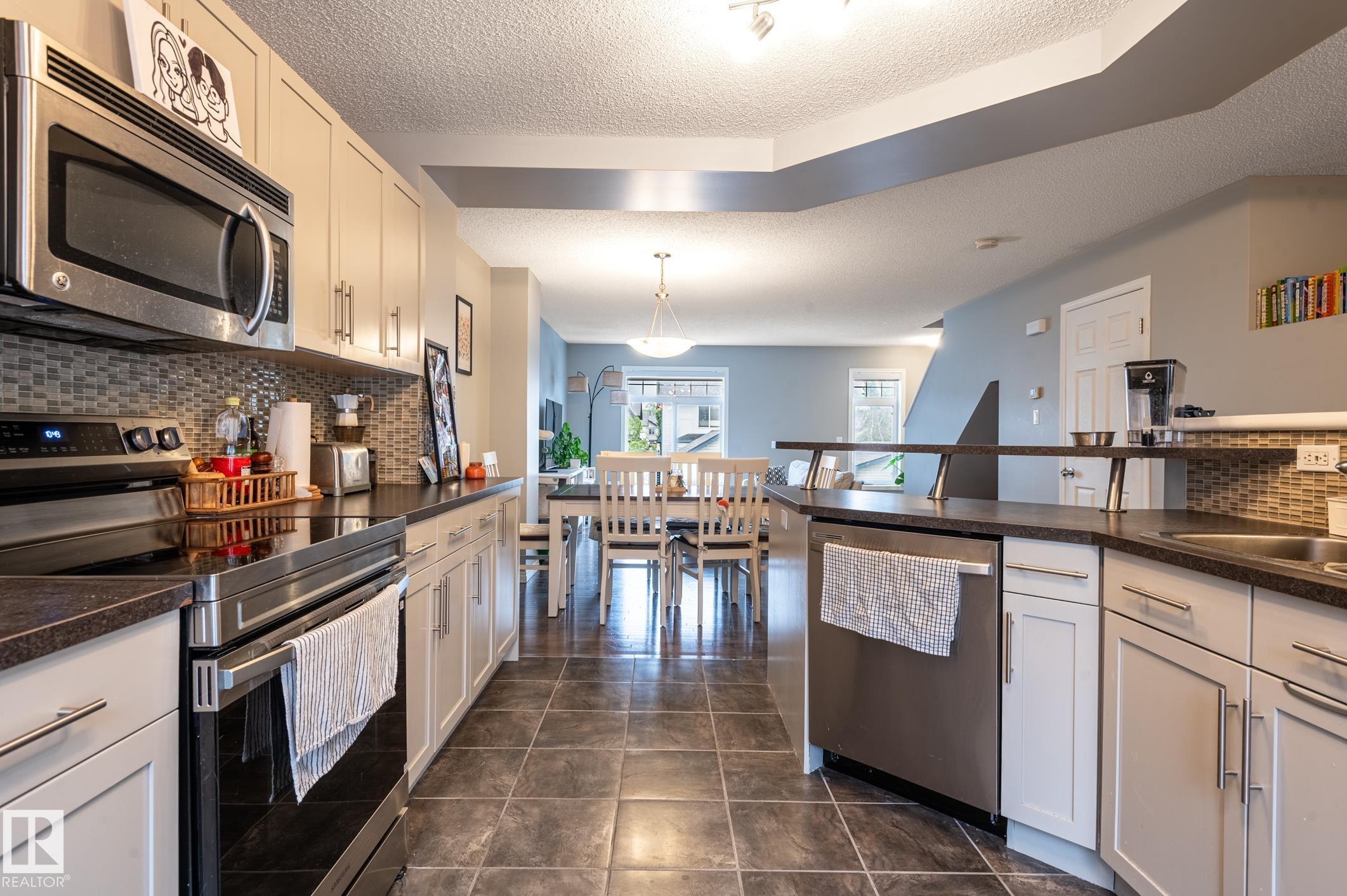 Photo 10 at 46 - 465 Hemingway Road NW, The Hamptons, Edmonton