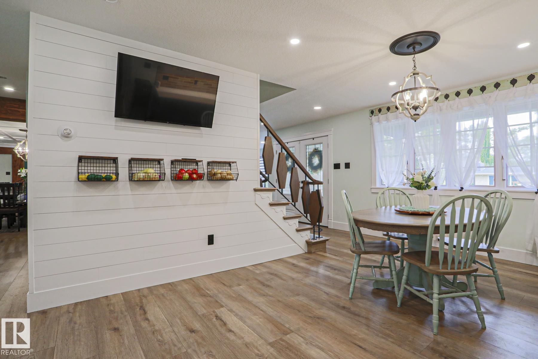 Photo 10 at 516 Mcleod Avenue, Broxton Park, Spruce Grove