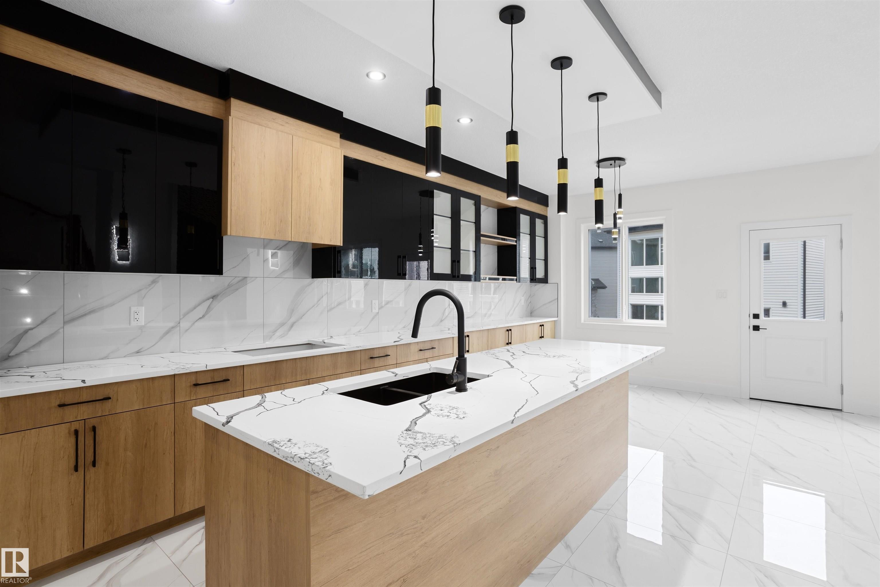 Picture for 3036 8 AV SW