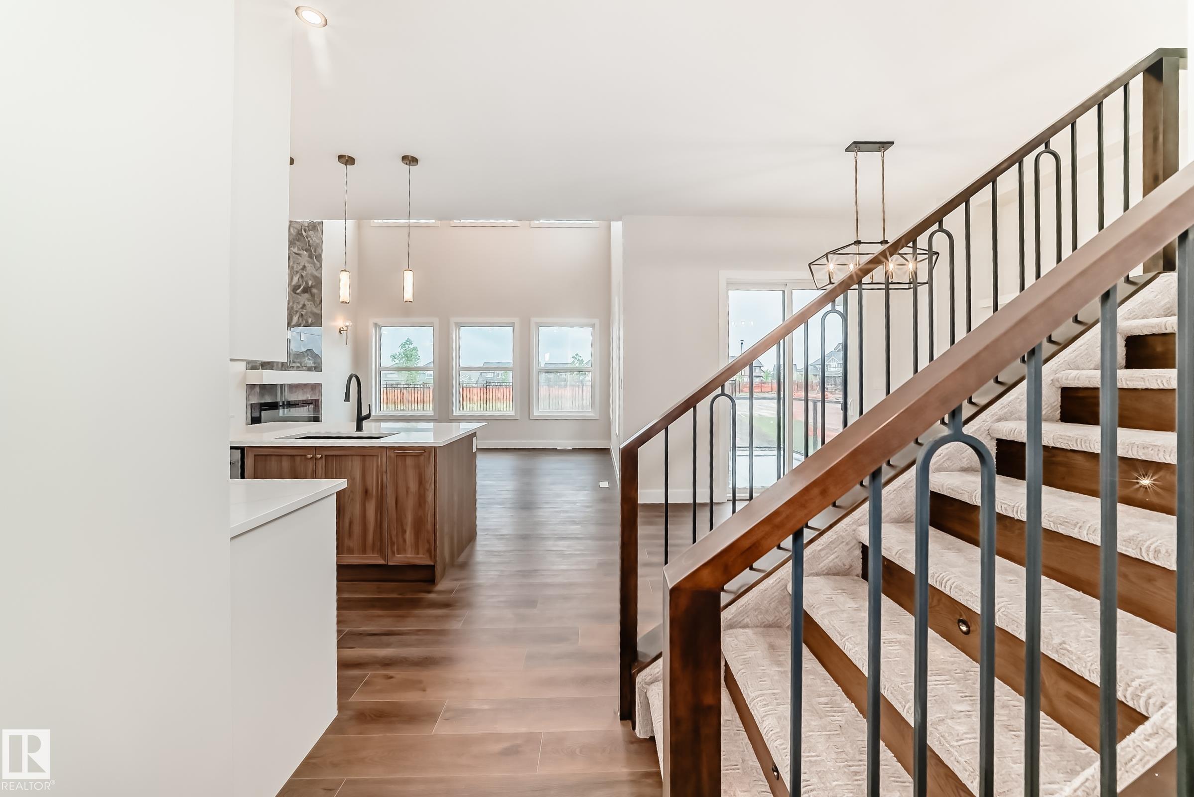 Photo 24 at 7663 Kimiwan Crescent SW, Keswick, Edmonton