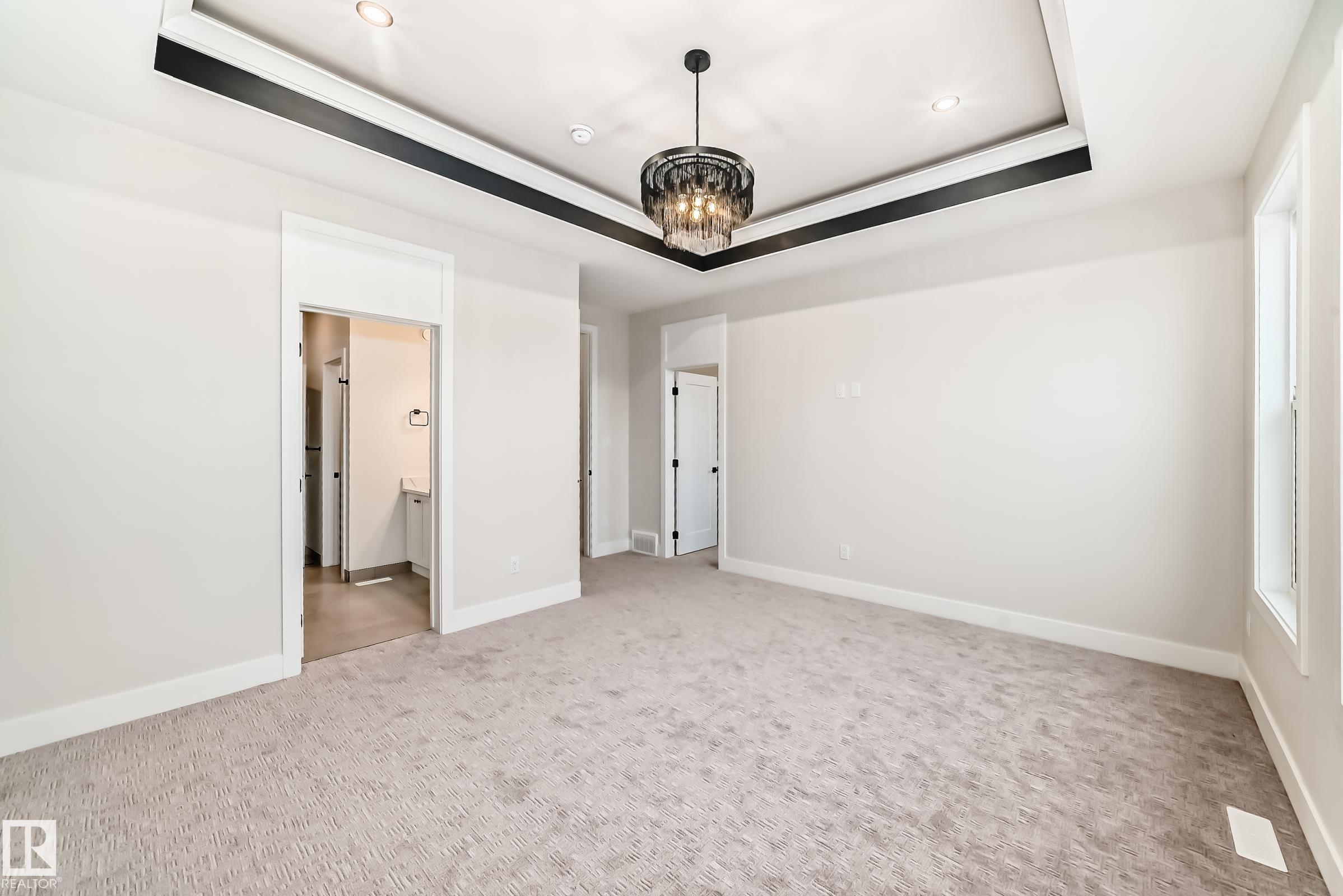 Photo 28 at 7663 Kimiwan Crescent SW, Keswick, Edmonton