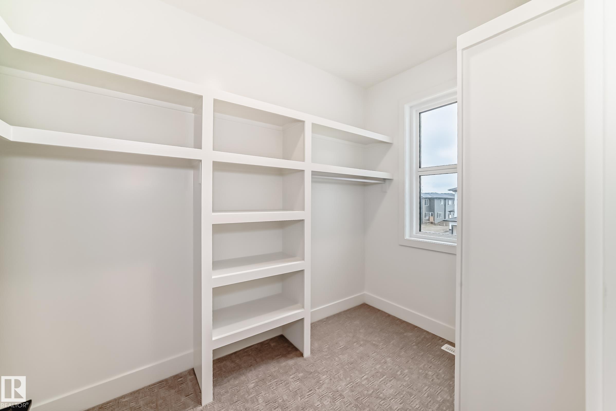 Photo 33 at 7663 Kimiwan Crescent SW, Keswick, Edmonton