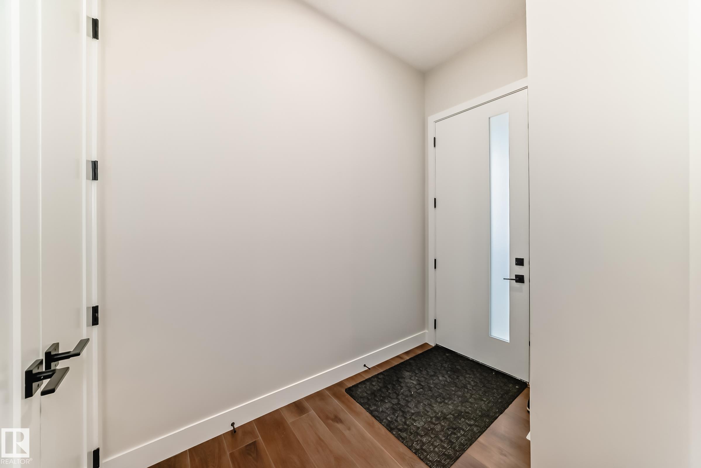 7663 Kimiwan Crescent SW, Keswick, Edmonton