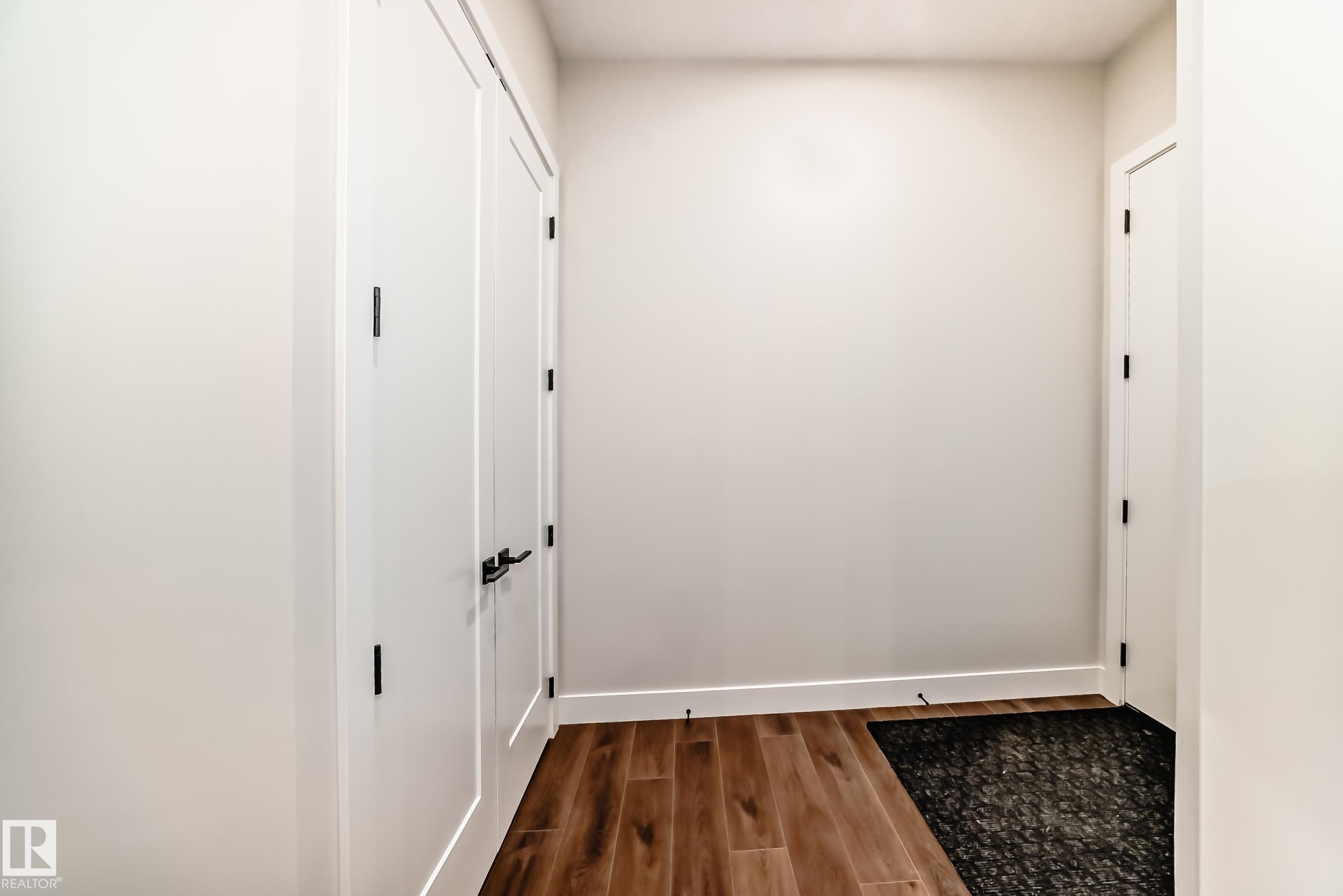 Photo 6 at 7663 Kimiwan Crescent SW, Keswick, Edmonton