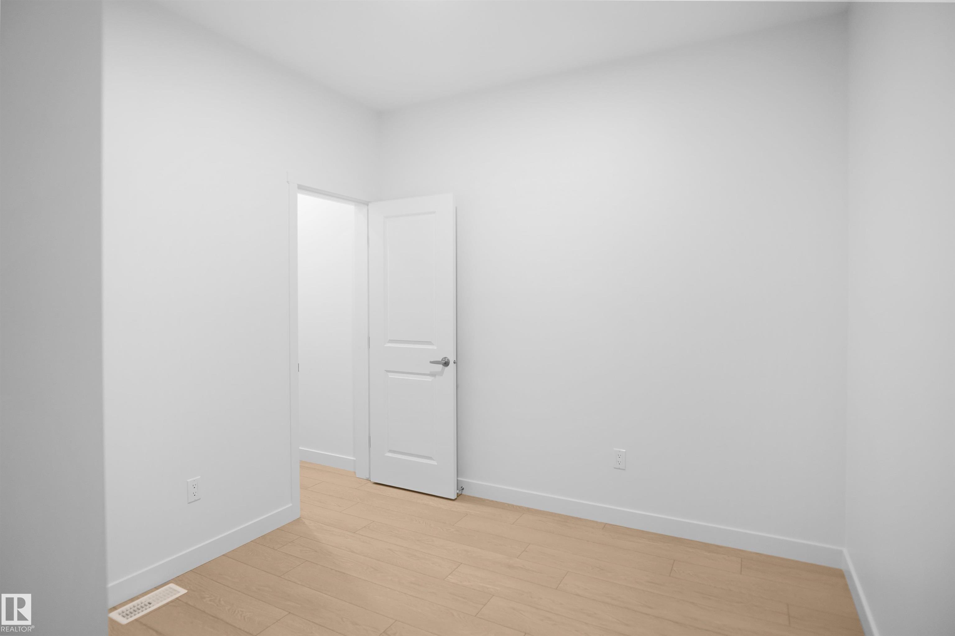 18166 73a Street NW, Crystallina Nera East, Edmonton