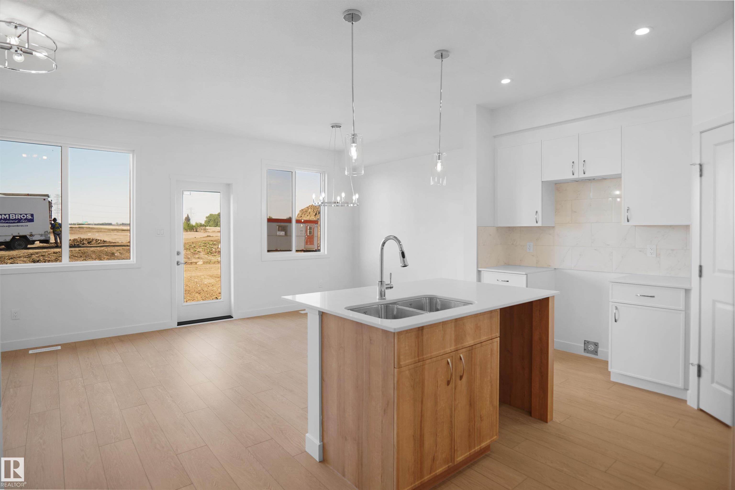 Photo 7 at 18166 73a Street NW, Crystallina Nera East, Edmonton