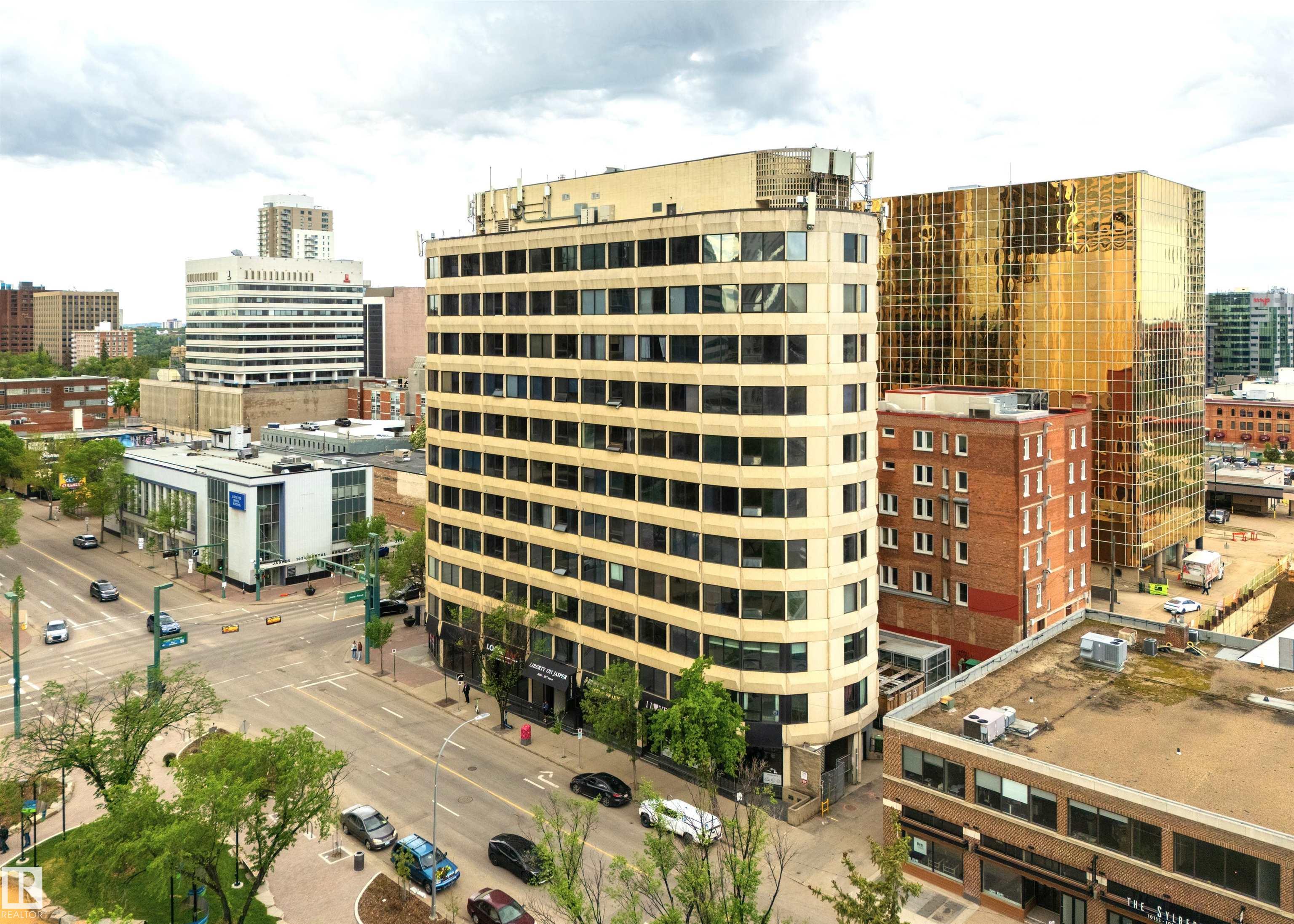 https://zimg.paragon.ice.com/ParagonImages/Property/PM/RAE/225404446/26/0/0/0dd8e1d050833732ea37ee77ea72d769/1/8823543a7c2b4c226a9181952e0a0f3a/225404446-258a5bb8-2116-4a93-9a5a-3e12449d15c3.JPG