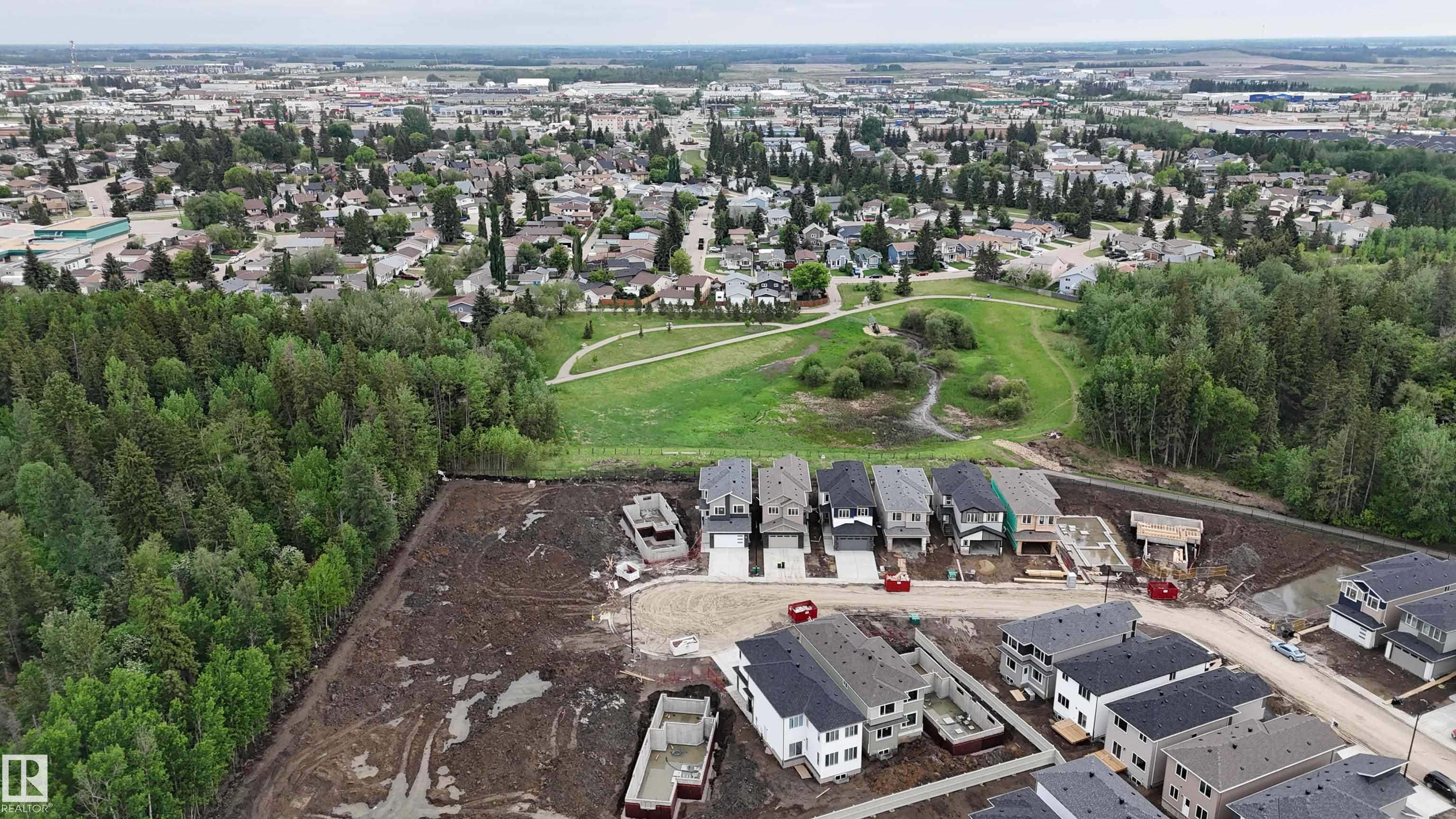 Photo 11 at 28 Meadowgrove Landing, McLaughlin, Spruce Grove