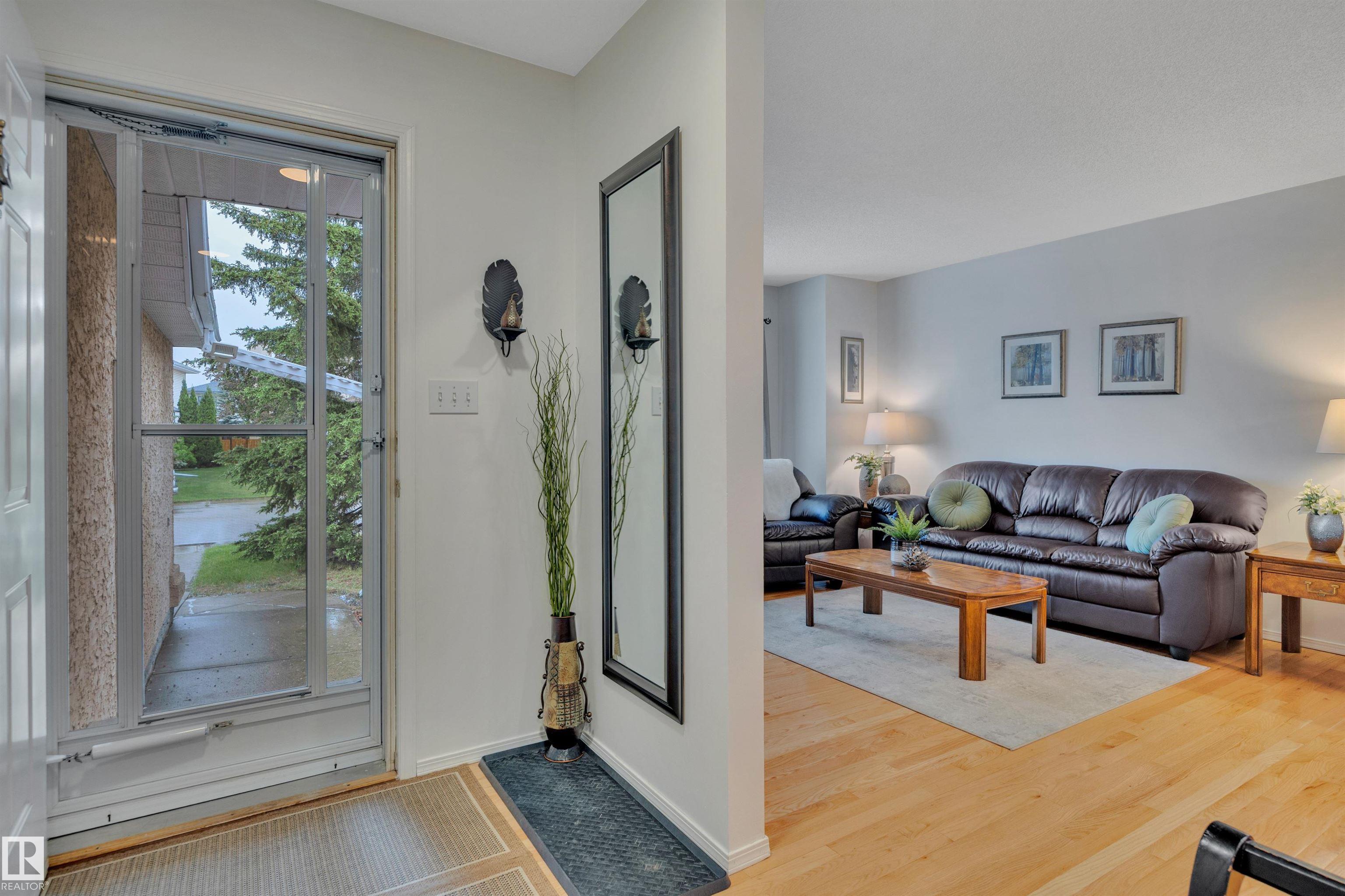 10219 174 Avenue NW, Elsinore, Edmonton
