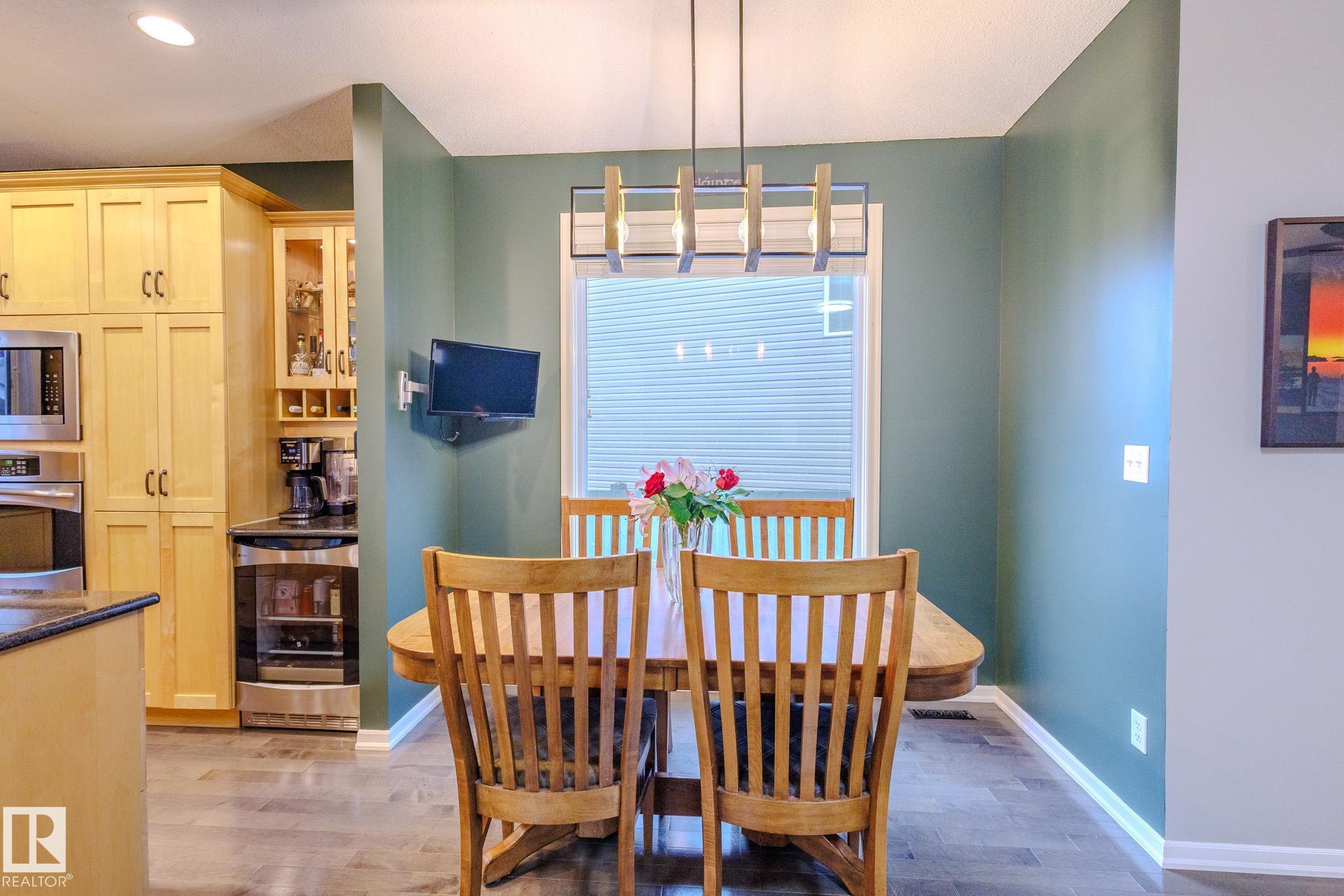 Photo 9 at 7207 14a Avenue SW, Summerside, Edmonton