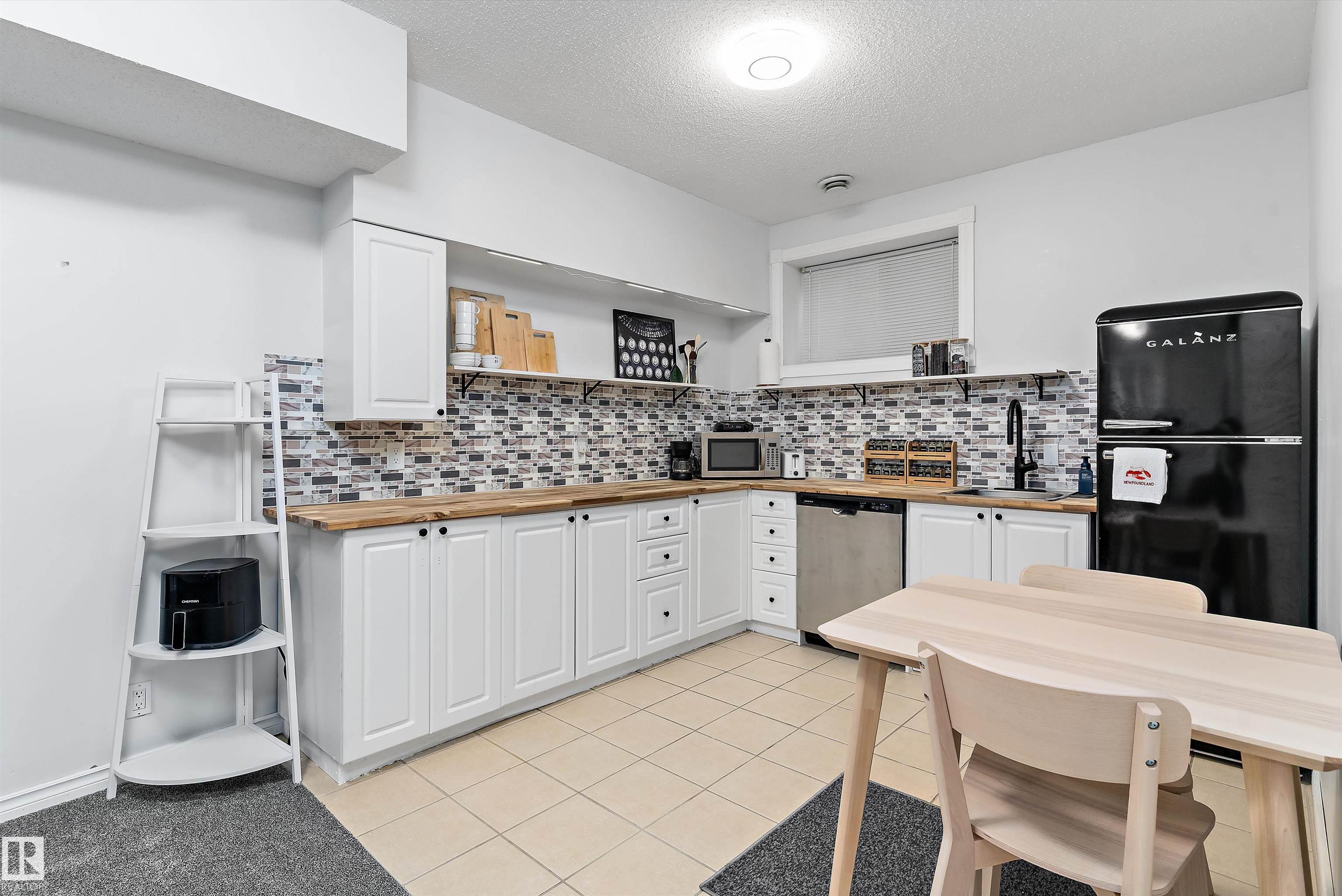 Photo 36 at 16609 58a Street NW, Hollick-Kenyon, Edmonton