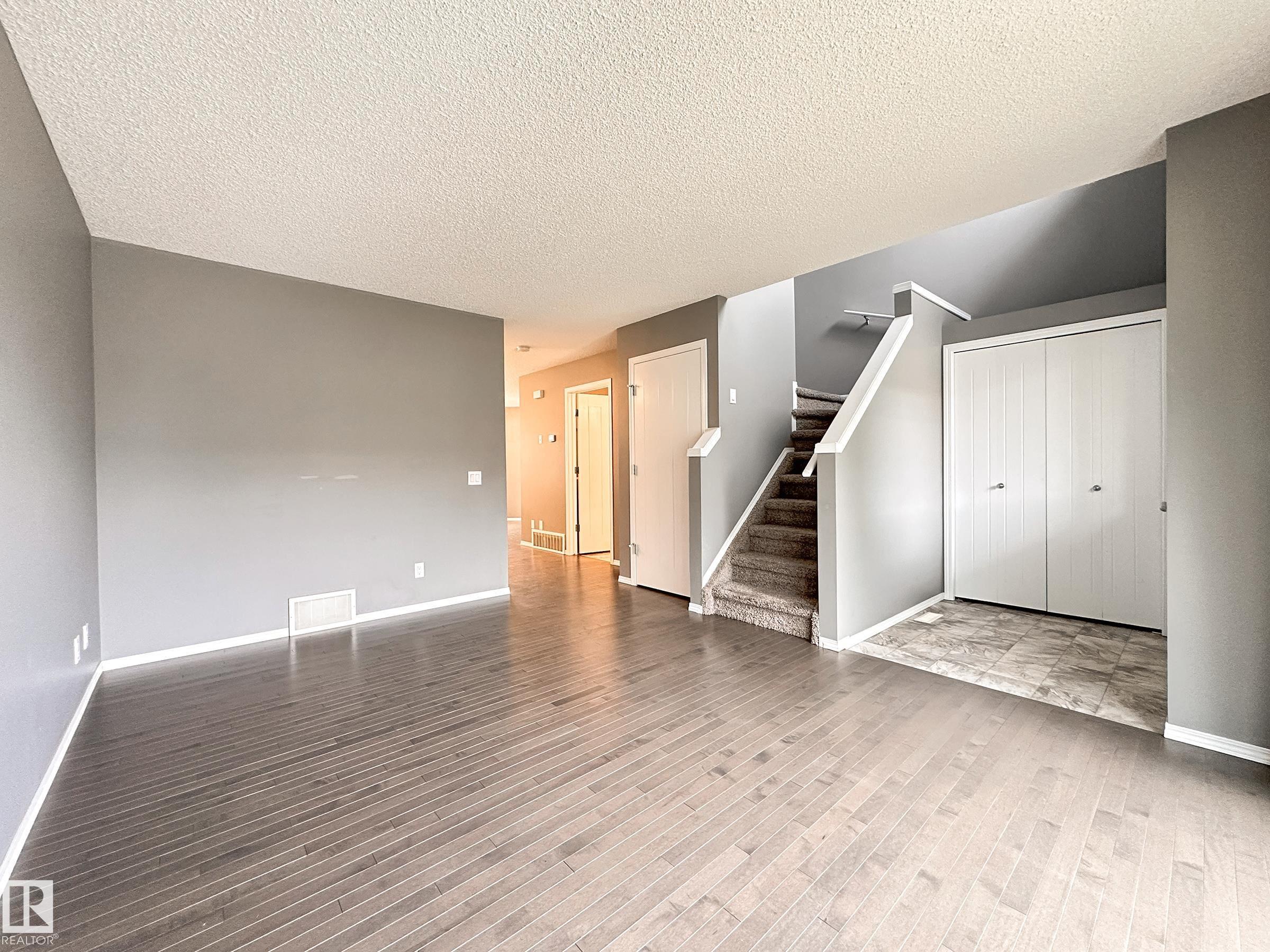 Photo 8 at 9432 211 Street NW, Webber Greens, Edmonton