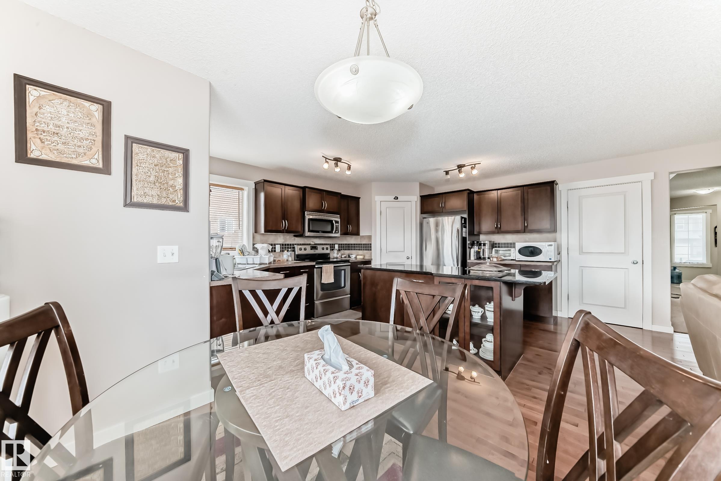 Photo 13 at 2808 36 Avenue NW, Wild Rose, Edmonton