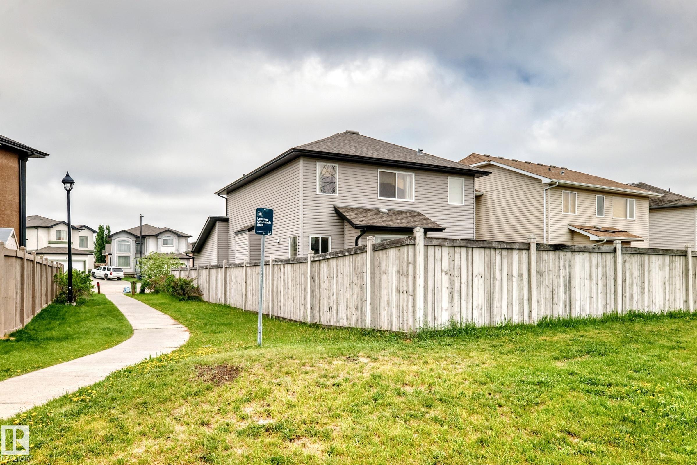 Photo 46 at 2808 36 Avenue NW, Wild Rose, Edmonton
