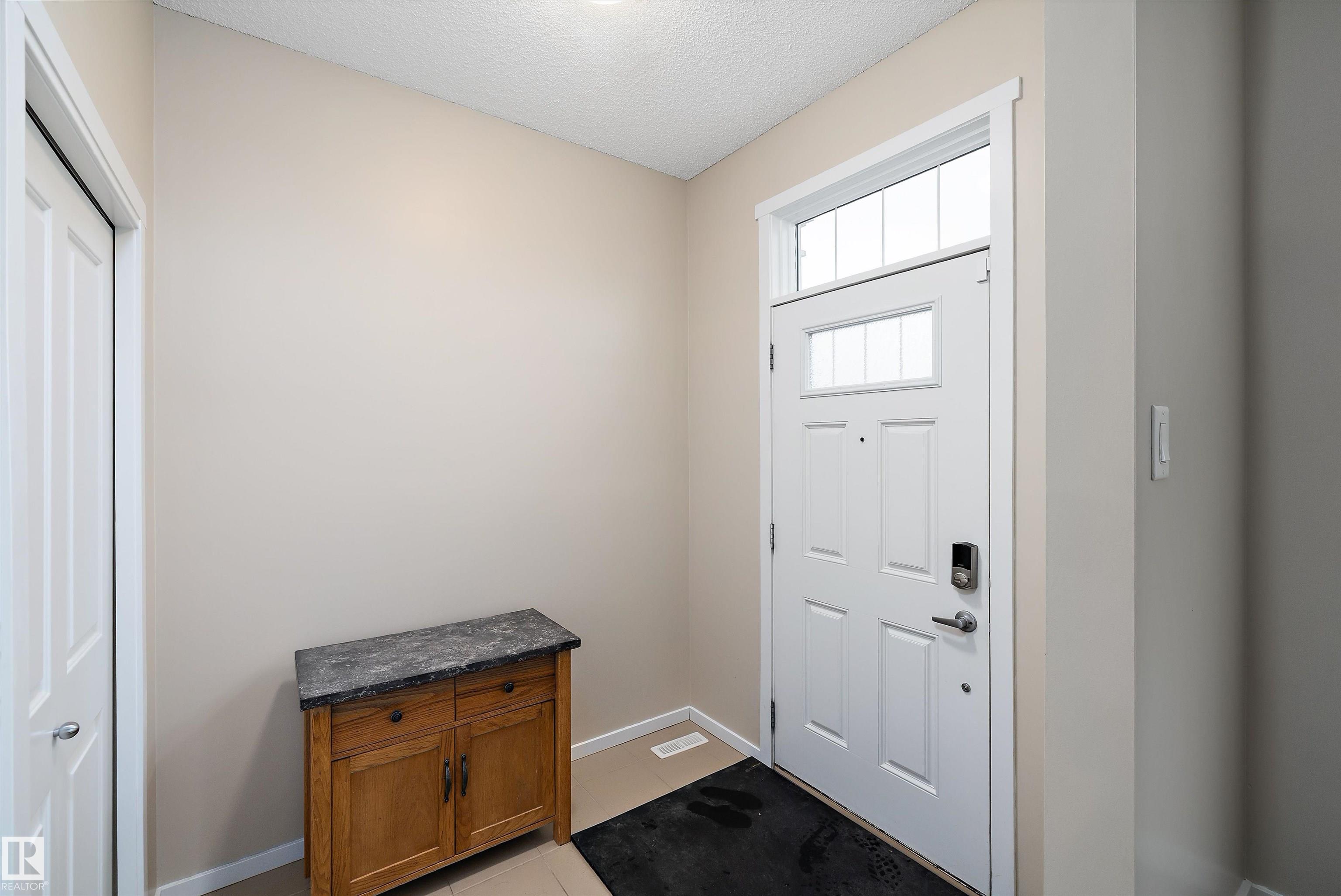 467 Sheppard Boulevard, Southfork, Leduc