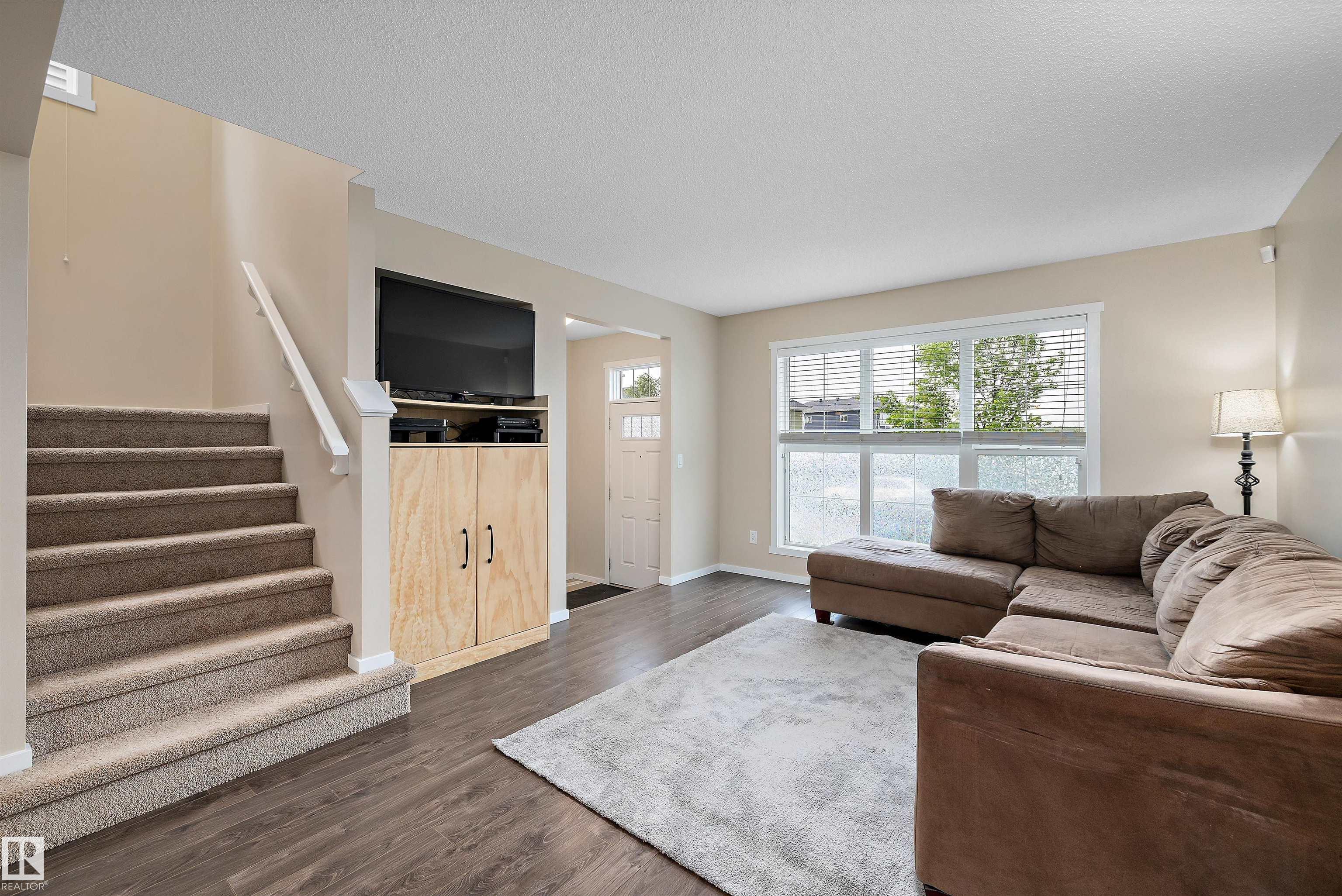 Photo 8 at 467 Sheppard Boulevard, Southfork, Leduc